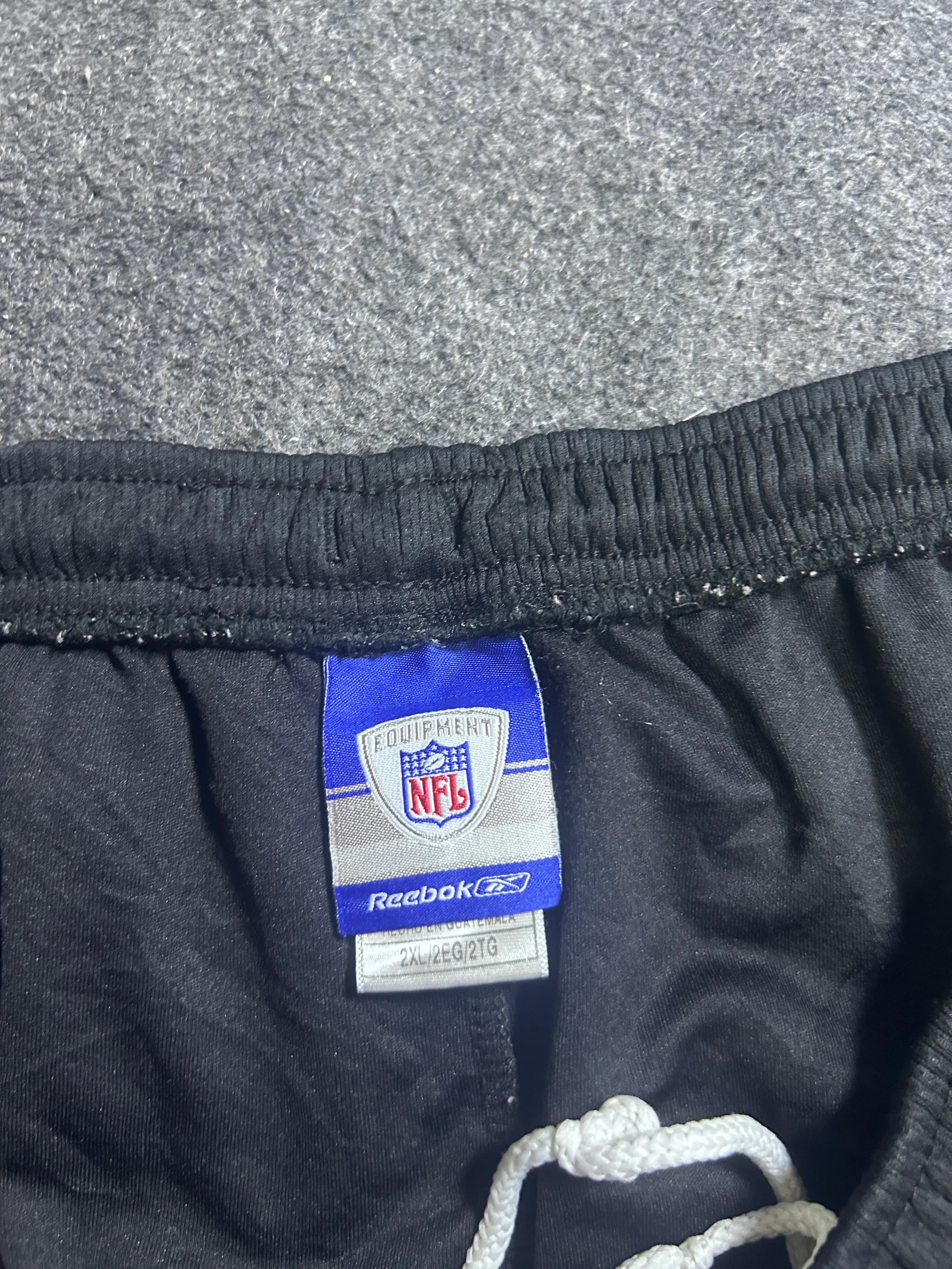 Reebok NFL Atlanta Falcons Vintage Black Mesh Basketball-Style Shorts | XXL