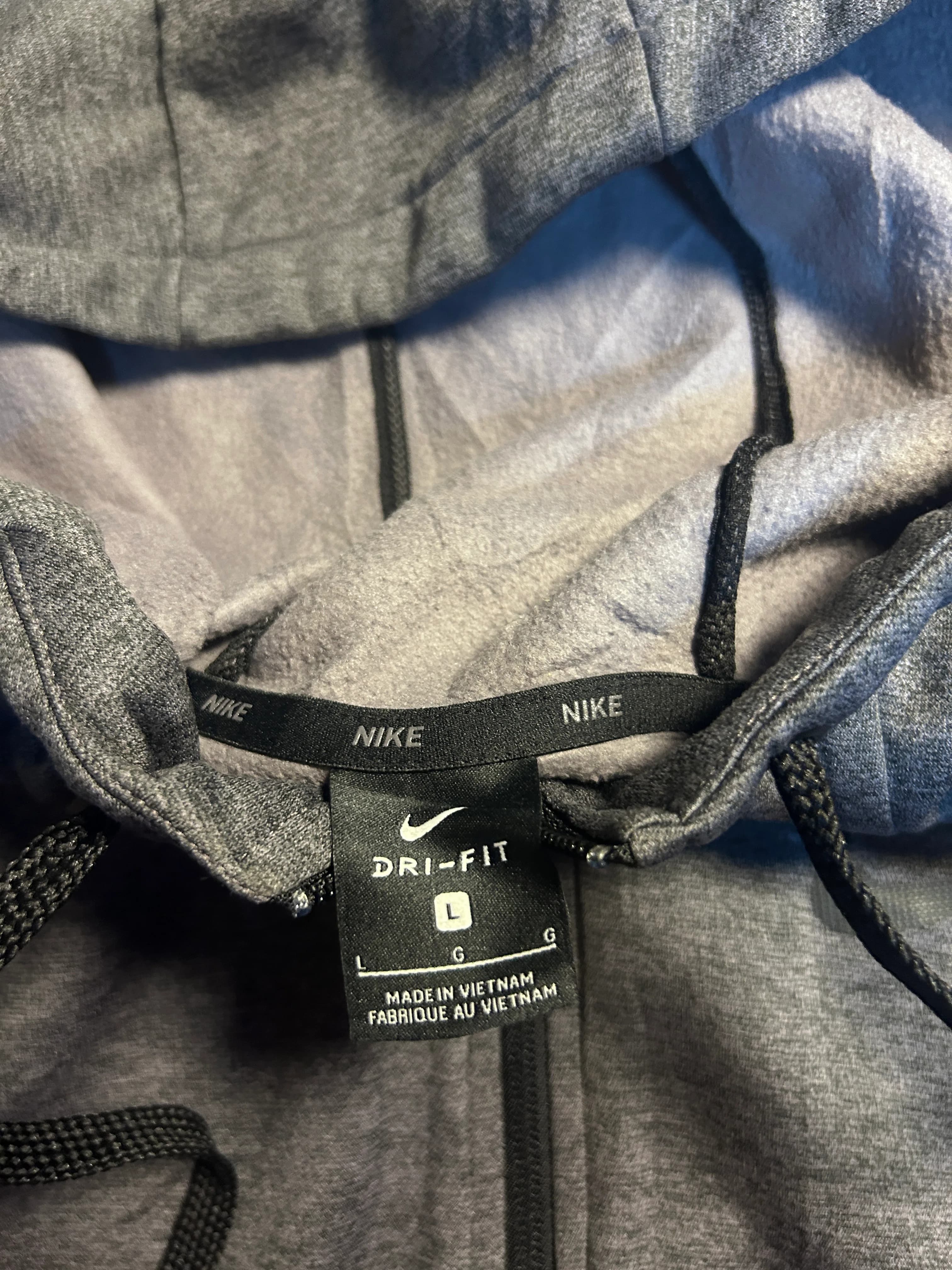 Nike Dri-FIT thrift hoodie India close-up