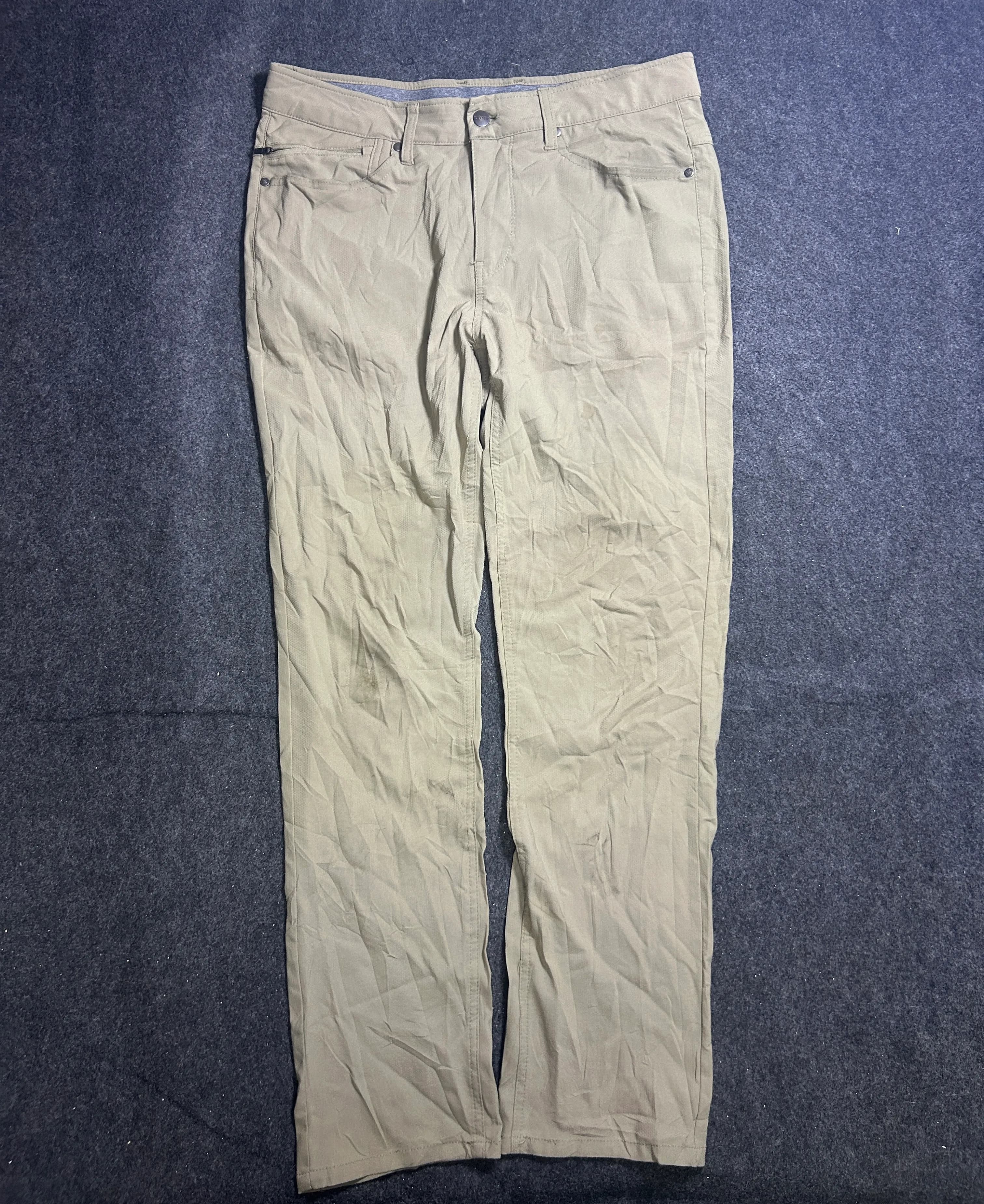 DKNY Men’s Beige Stretch Casual Pants – Size 34 | Thrift Clothing India