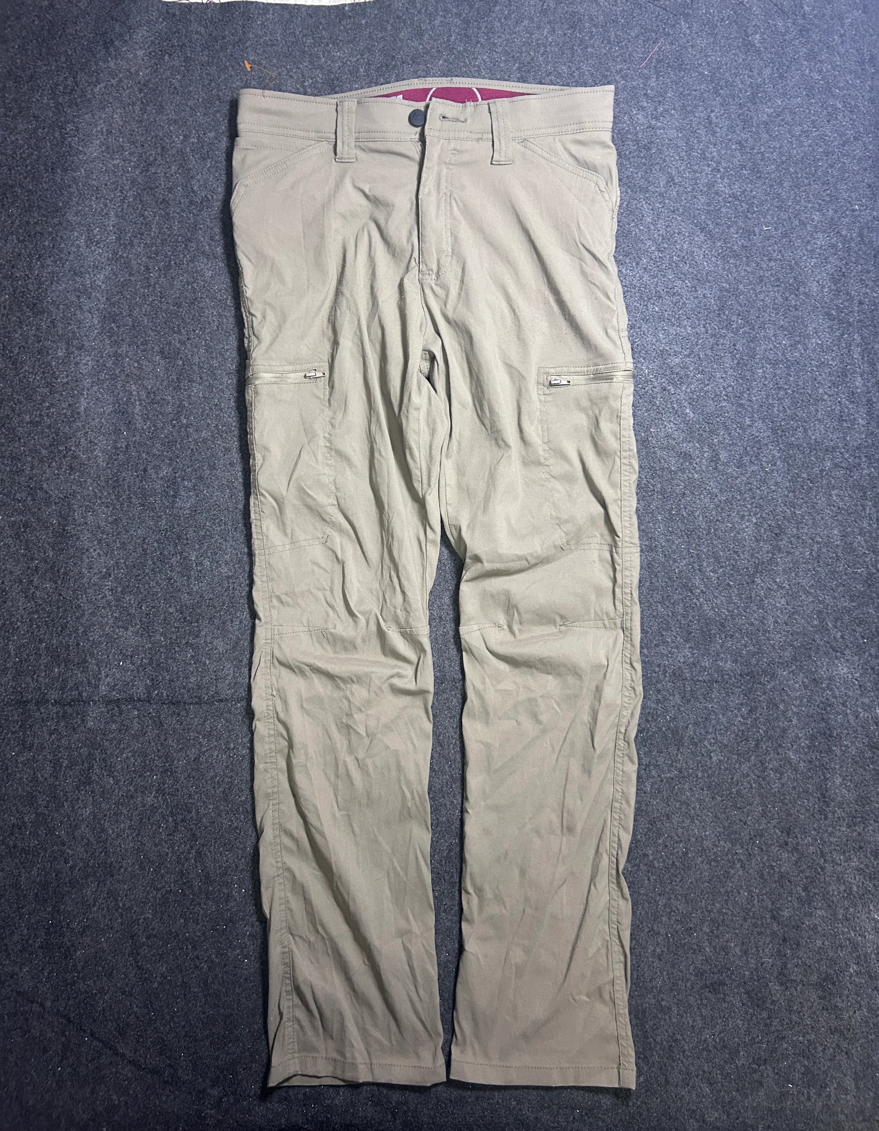 Wrangler Khaki Stretch Cargo Pants – Waist 30
