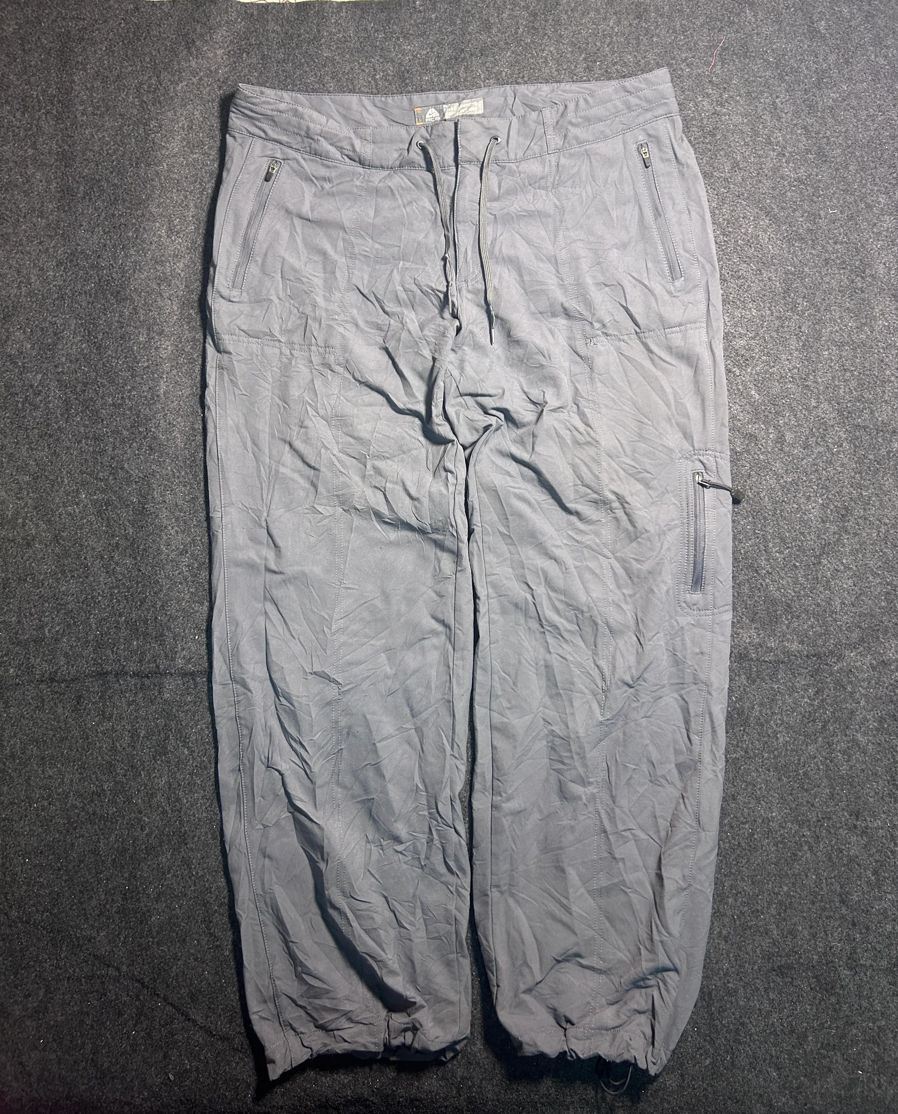 Nike ACG Grey Outdoor Cargo Pants – Waist 38