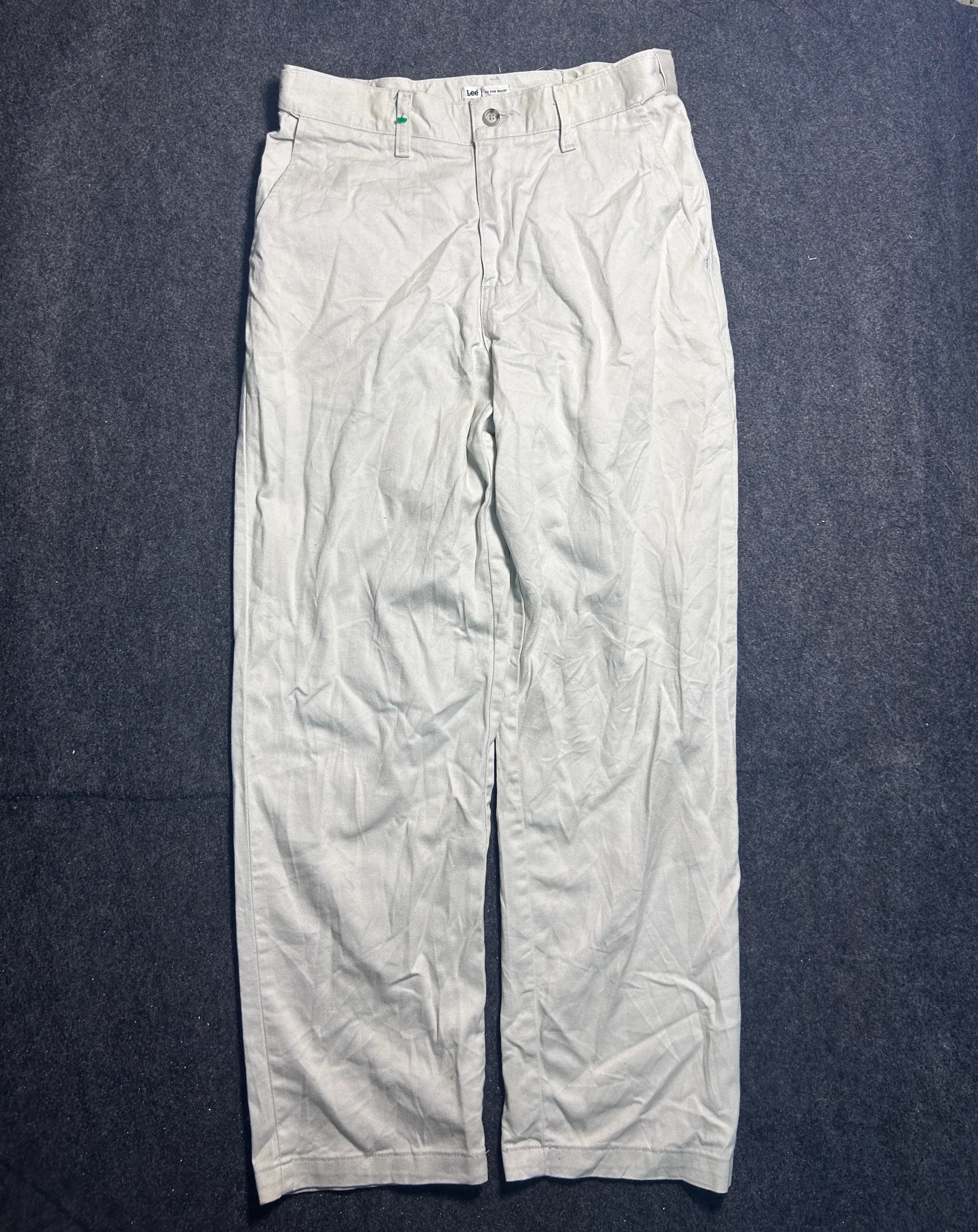 Lee Men’s Classic Fit Cream Chinos | 28