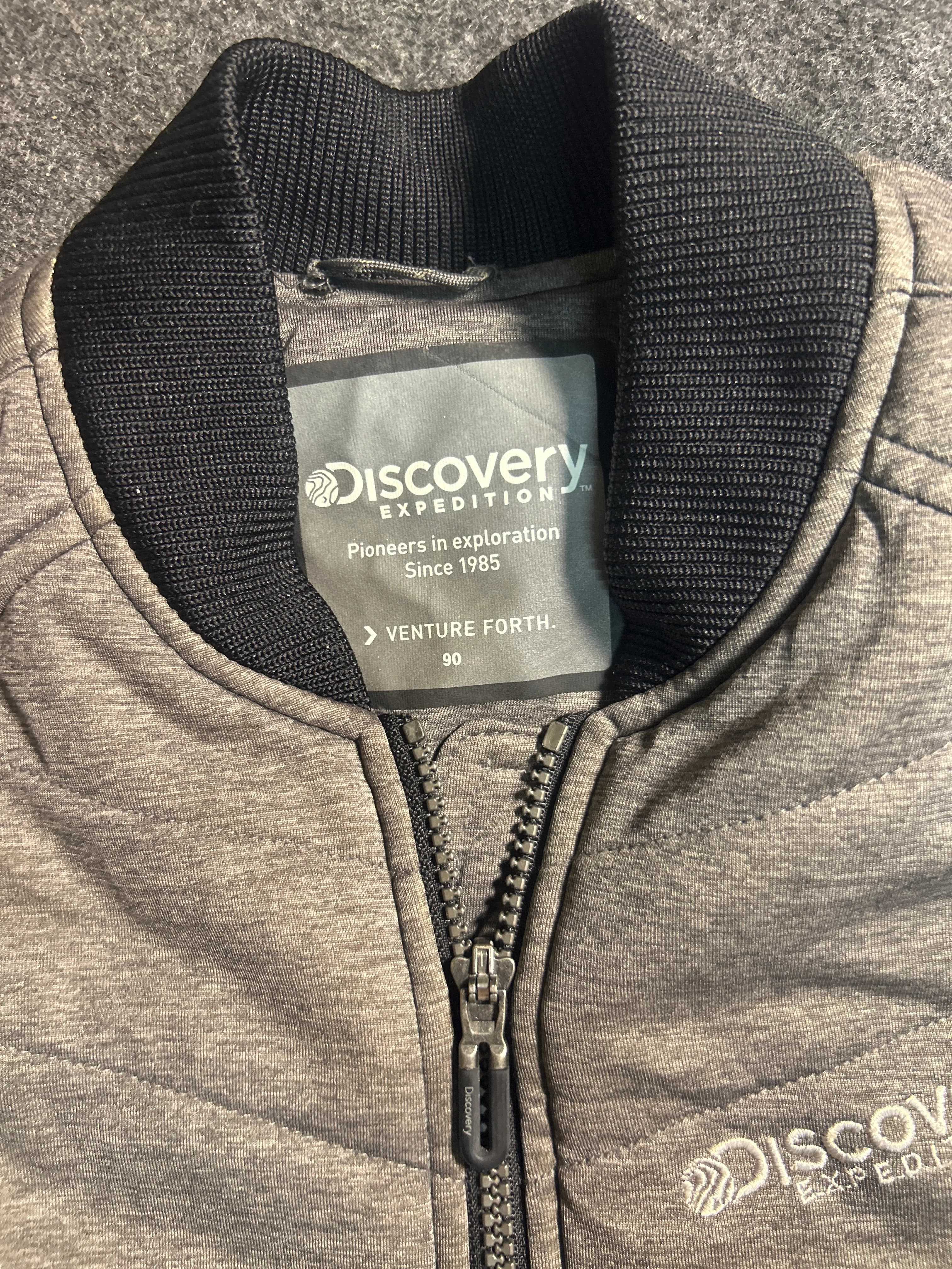 Discovery Expedition Puffer Jacket Size S Grey