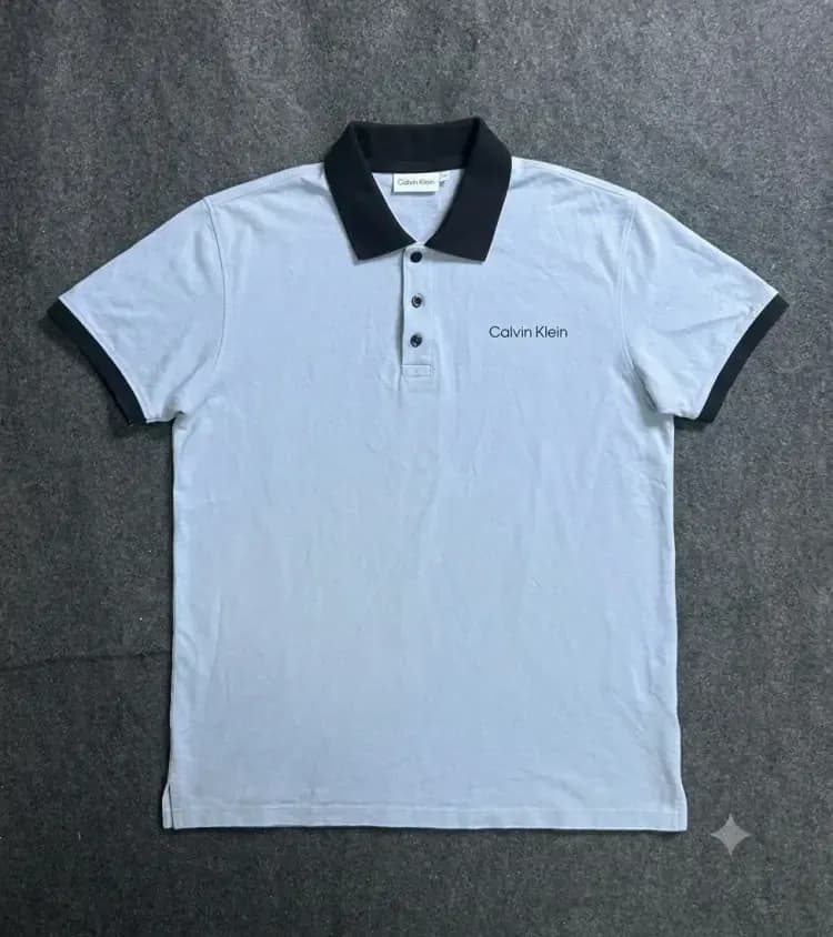 Calvin Klein Embroidered Logo Contrast Collar Polo TShirt – Light Blue / Navy L