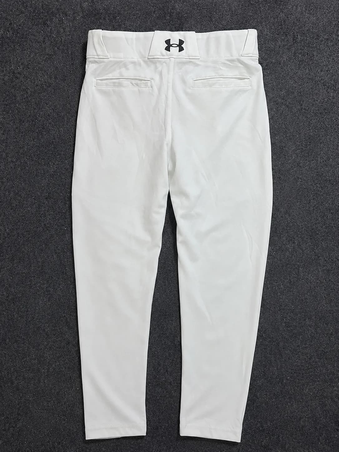 Under Armour thrift pants India back view