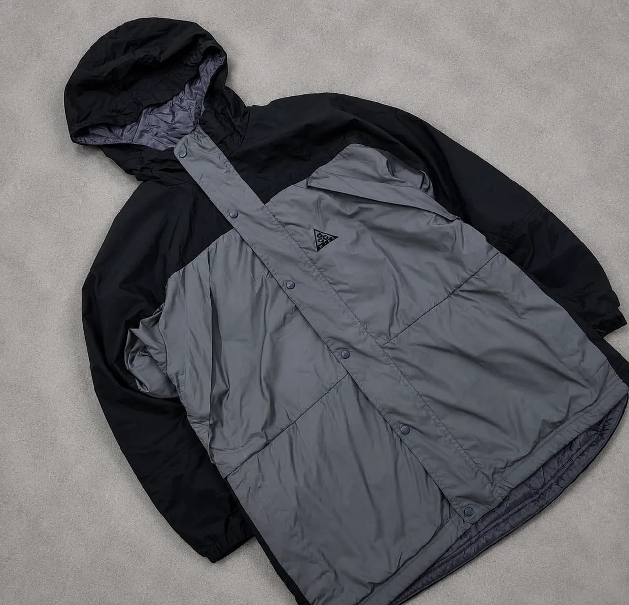 Nike thrift waterproof jacket India