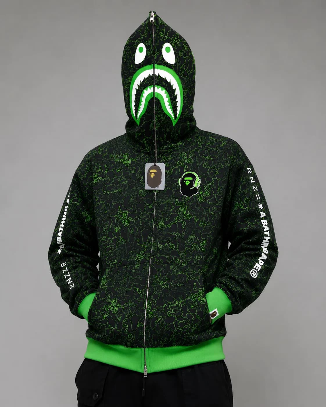 BAPE Shark Full Zip Camo Hoodie Green Black Size M | New With Tags