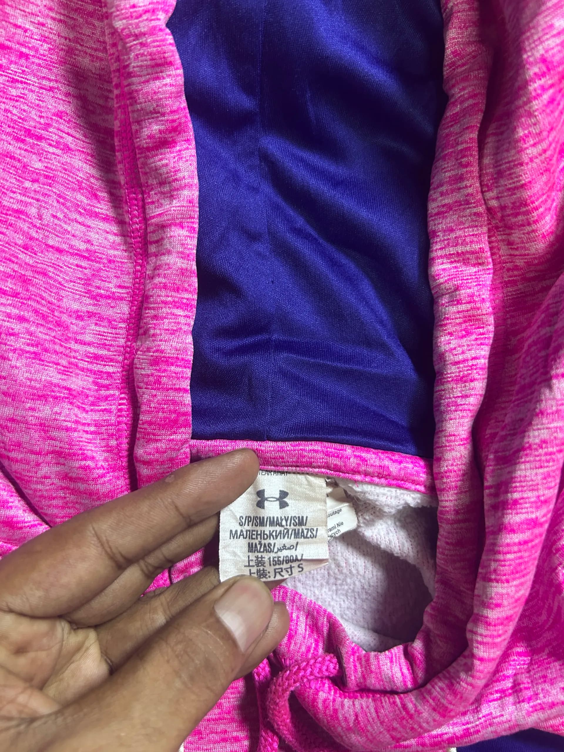 Under Armour thrift hoodie India detail view