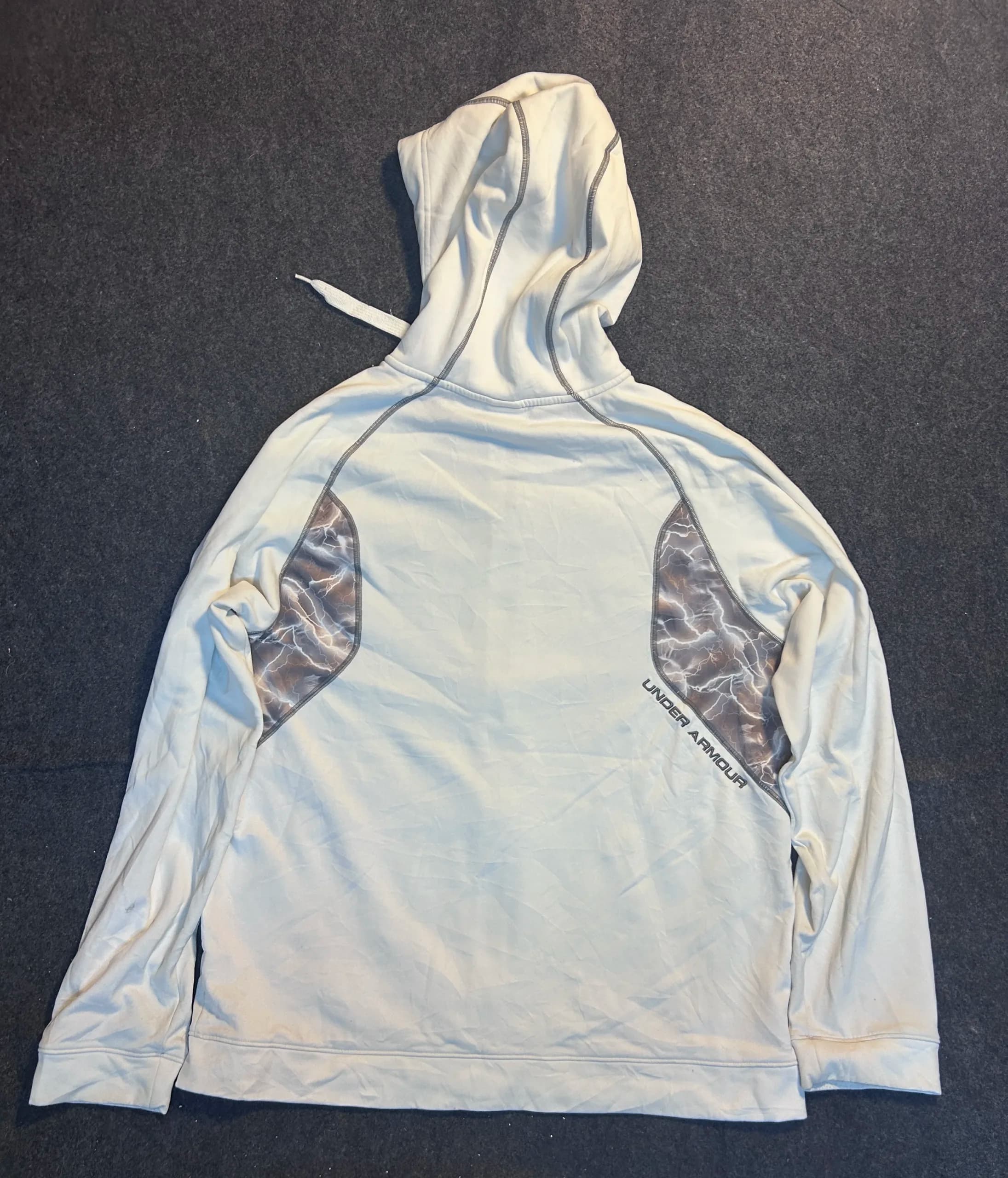 Under Armour ColdGear thrift hoodie India back view