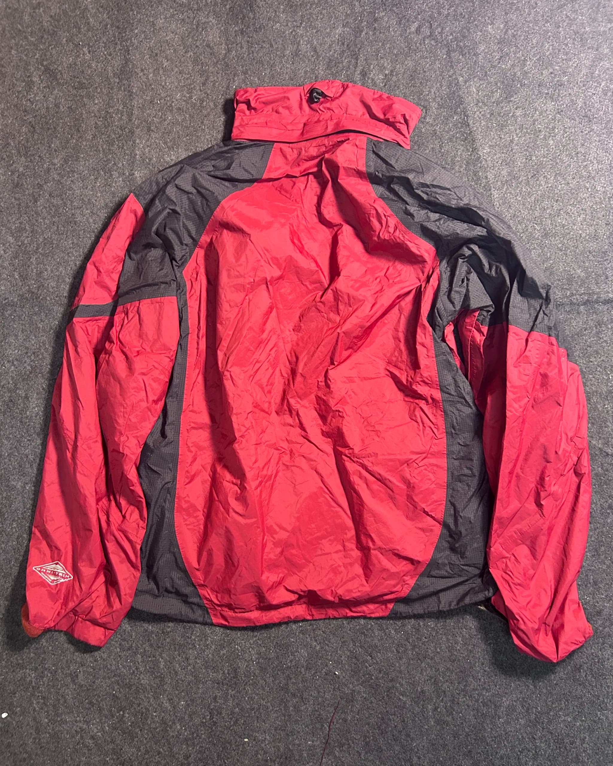 Columbia Omni-Tech thrift puffer jacket India detail view