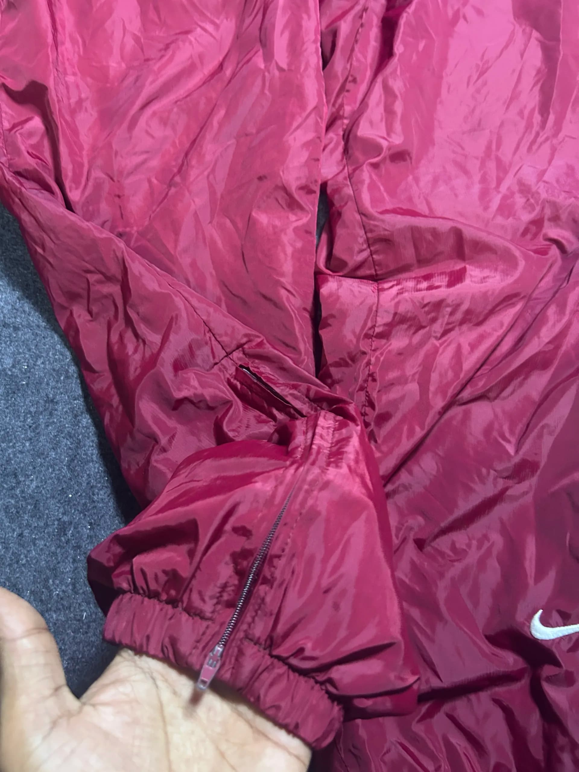 Nike thrift windbreaker jacket India detail view