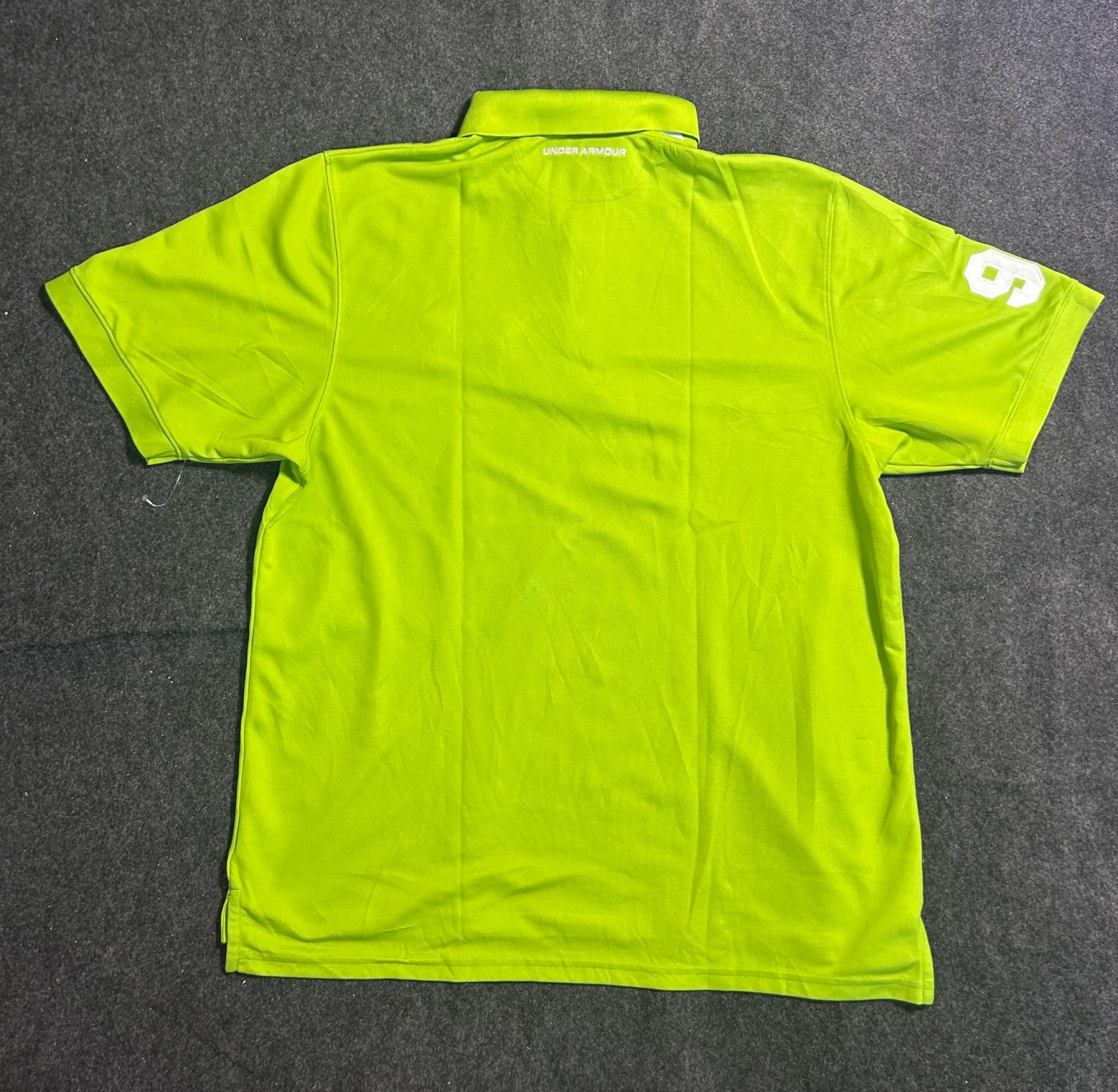 Under Armour HeatGear thrift polo shirt India detail view