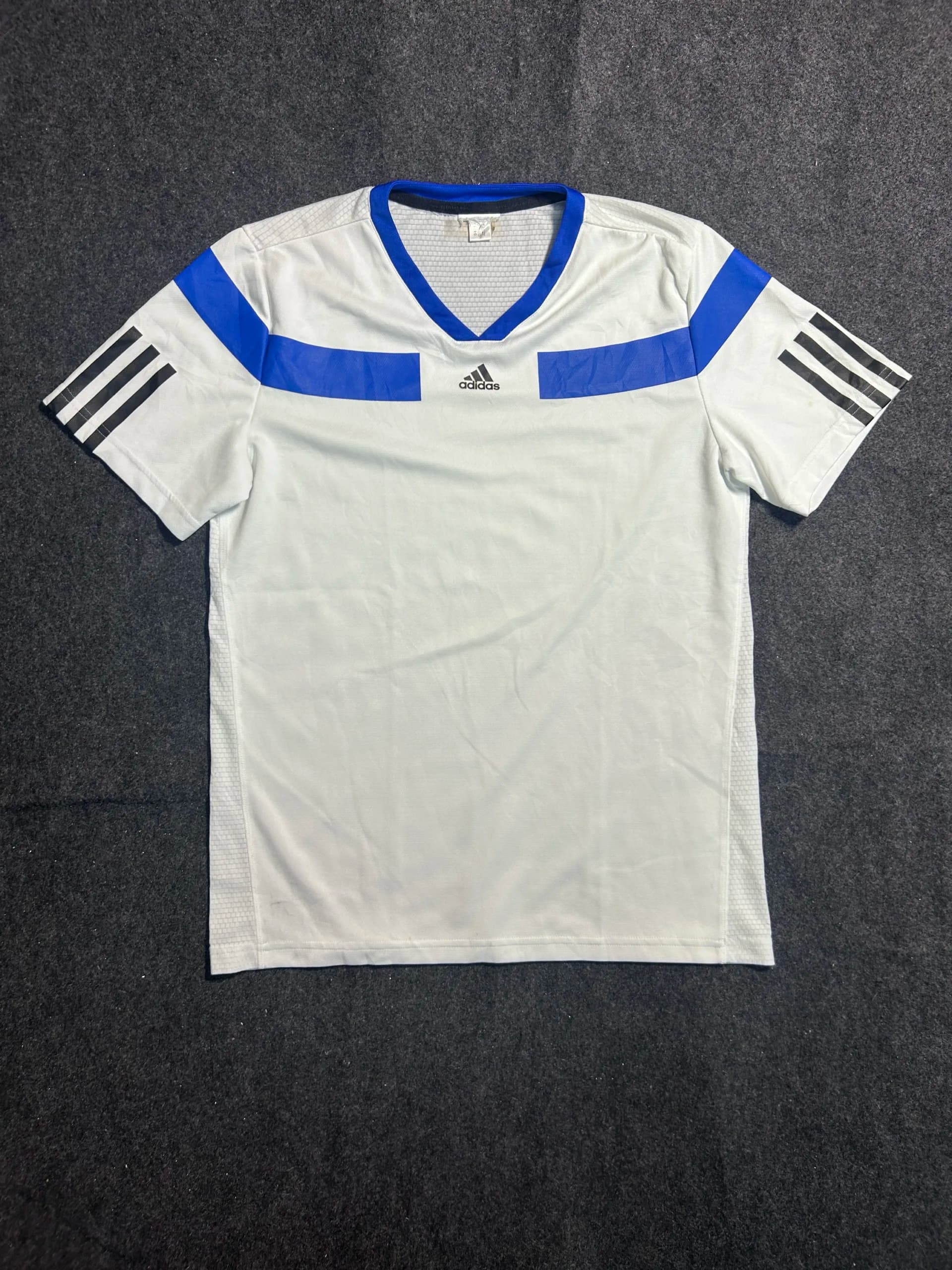 Adidas Climacool thrift t-shirt India back view