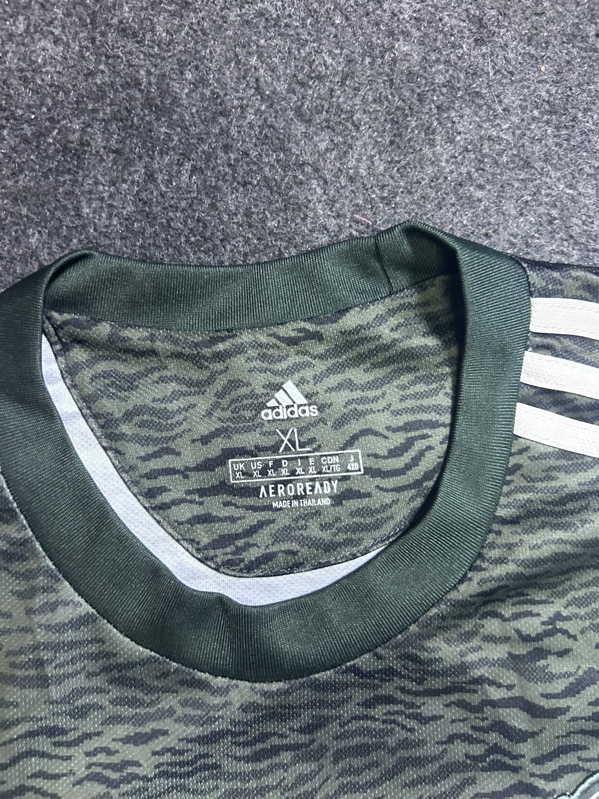 Adidas thrift jersey India detail view