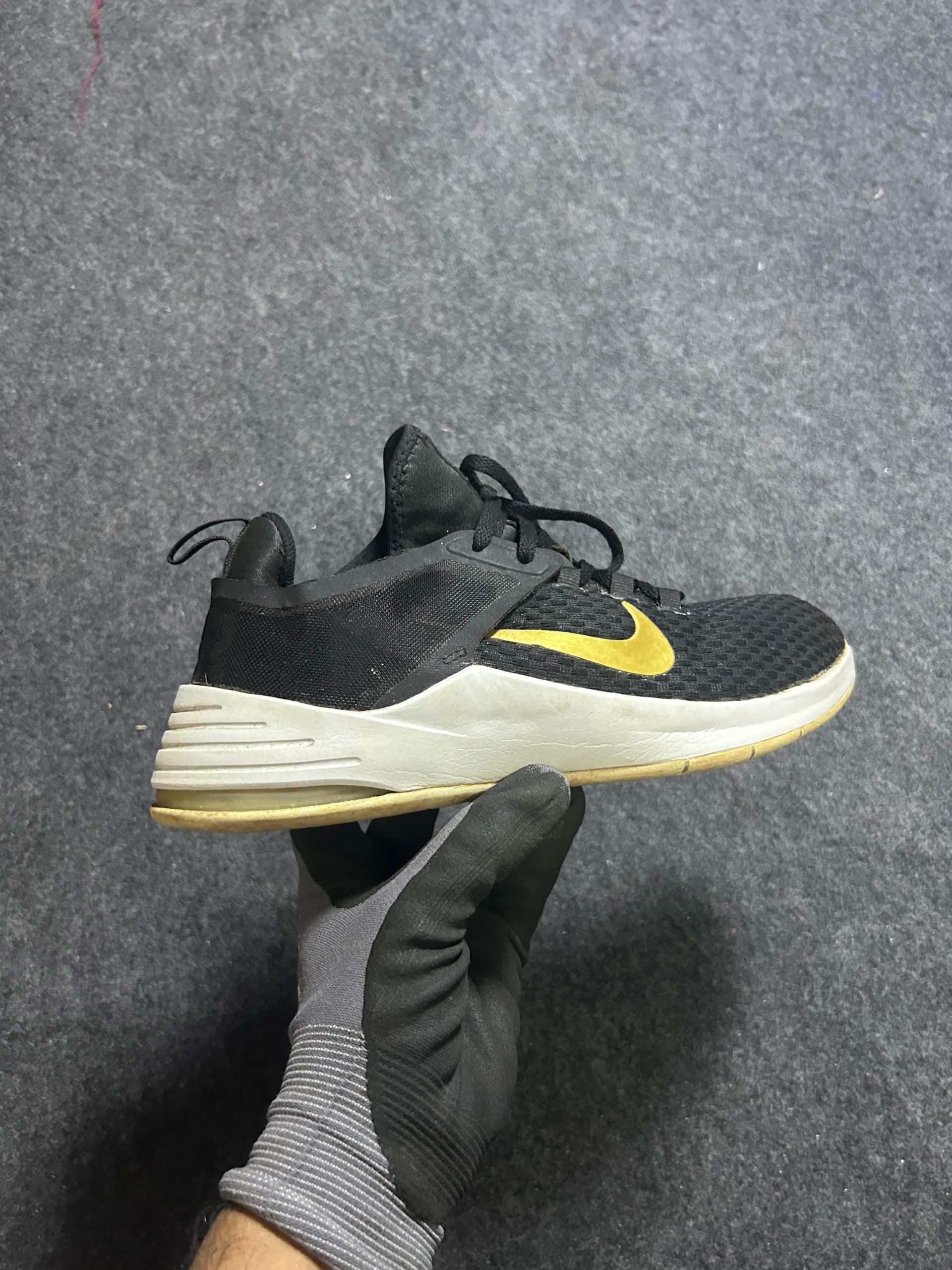 Nike thrift running shoes India back view