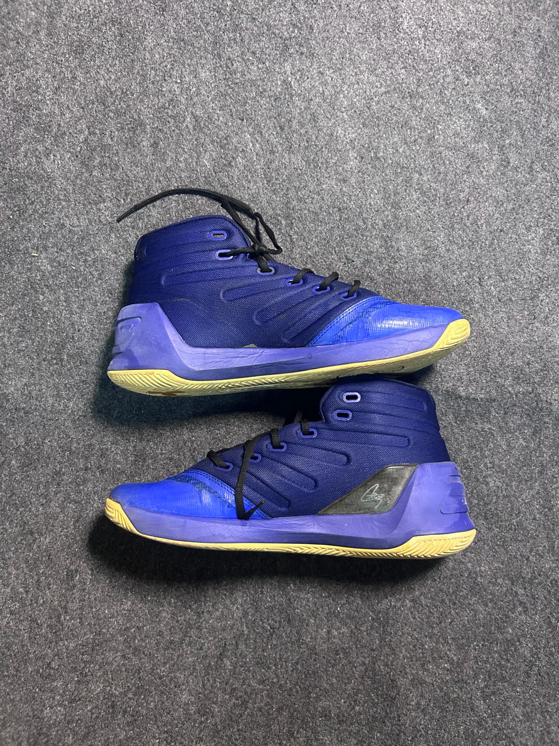 Under Armour thrift sneakers India