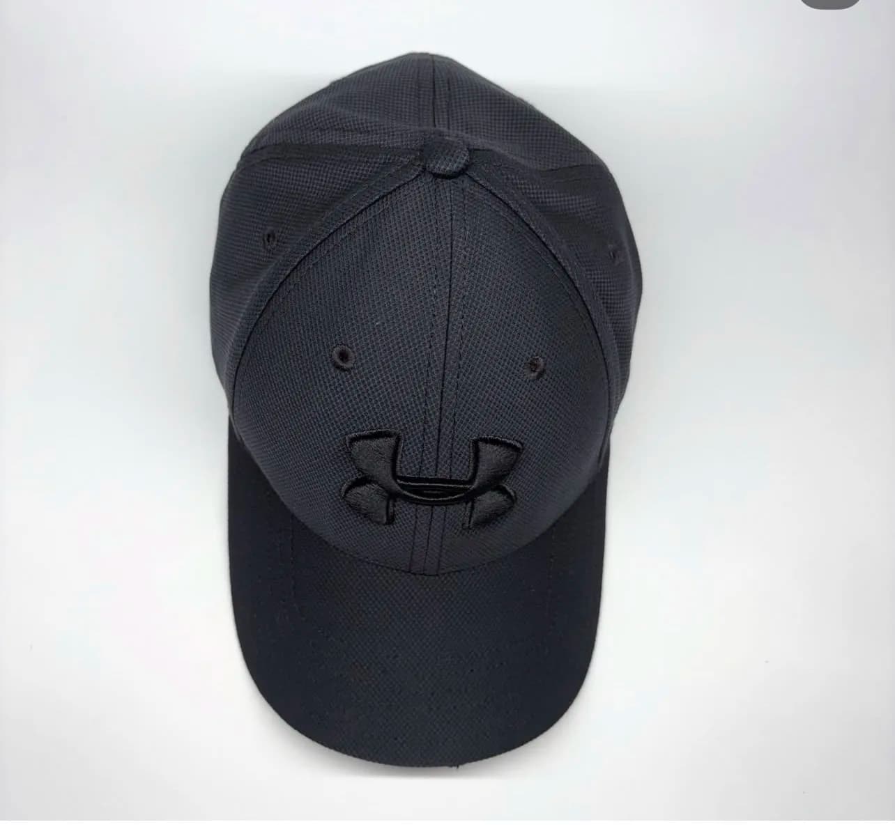 Under Armour thrift clothing India close-up