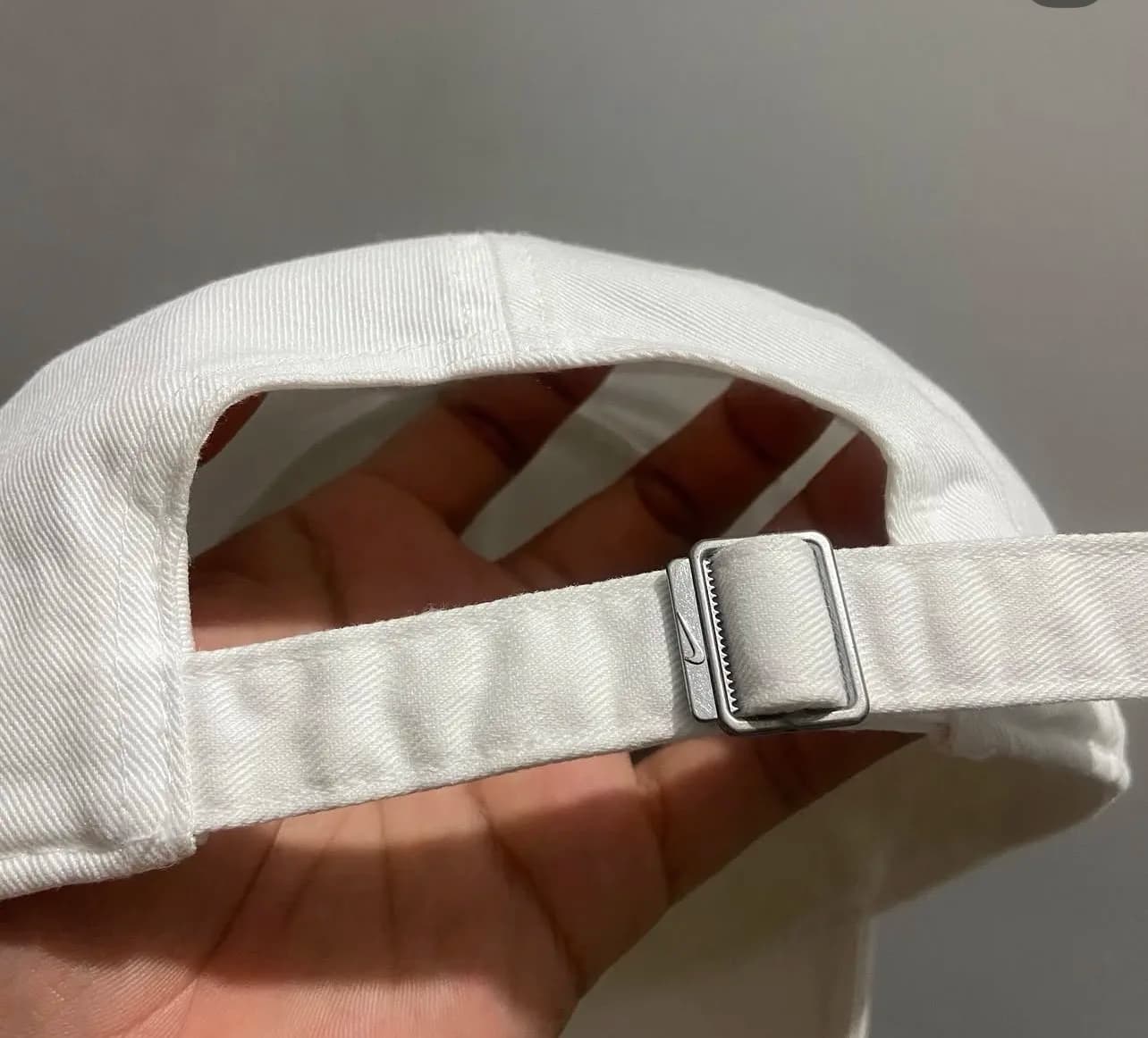 Nike thrift clothing India detail view