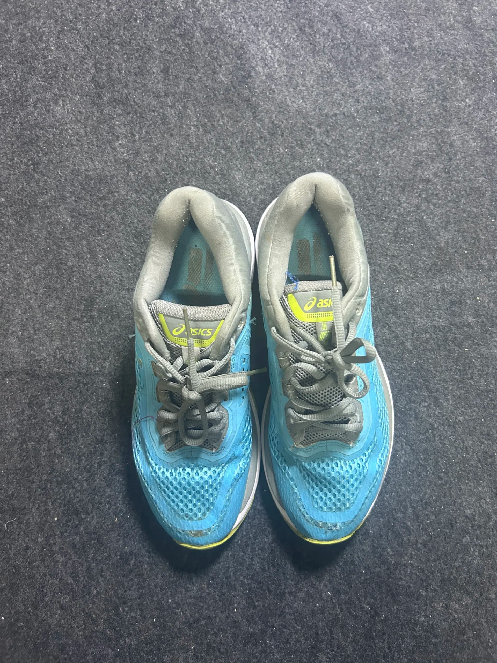 Branded thrift running shoes India detail view