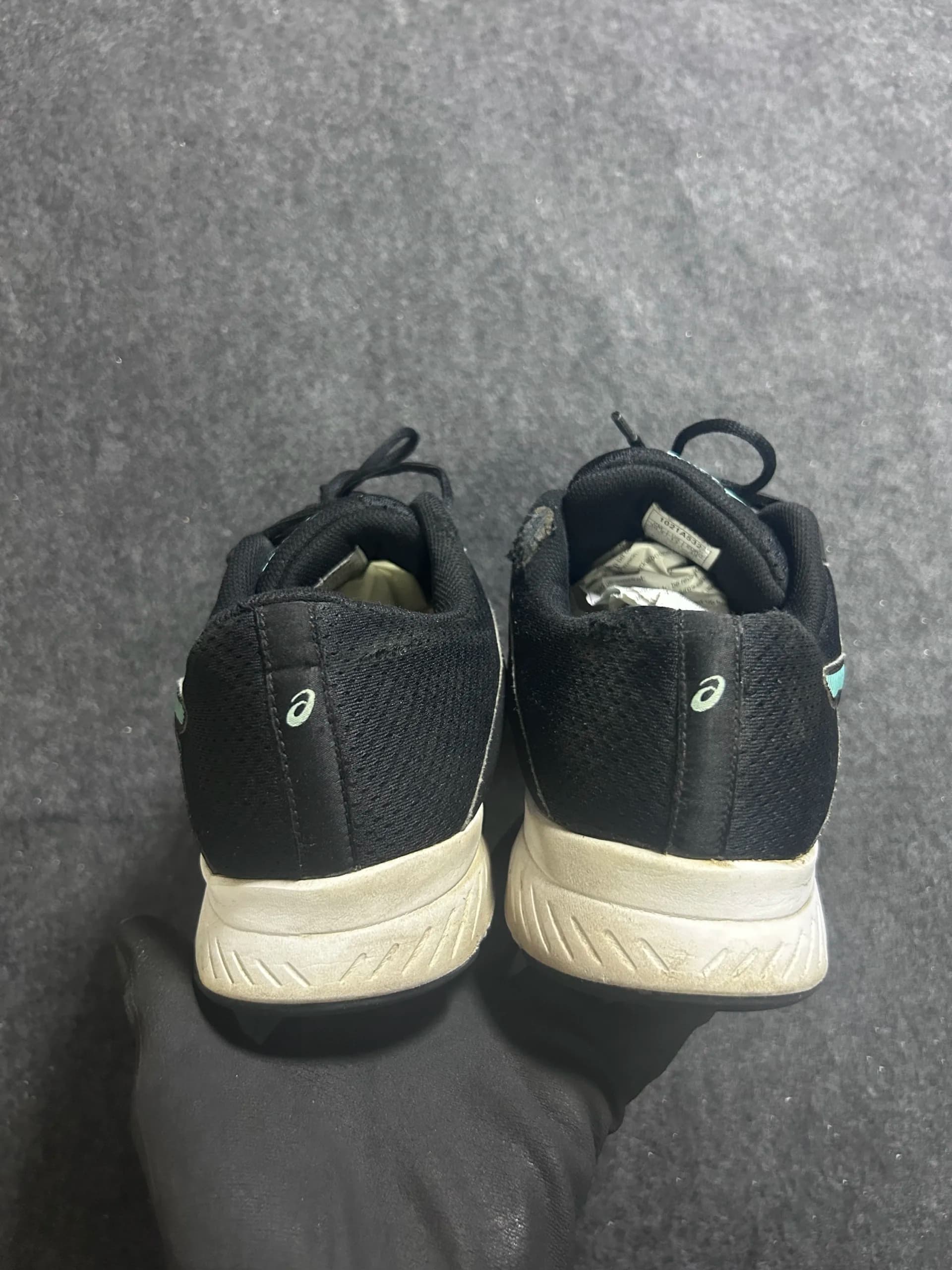 Branded thrift running shoes India detail view