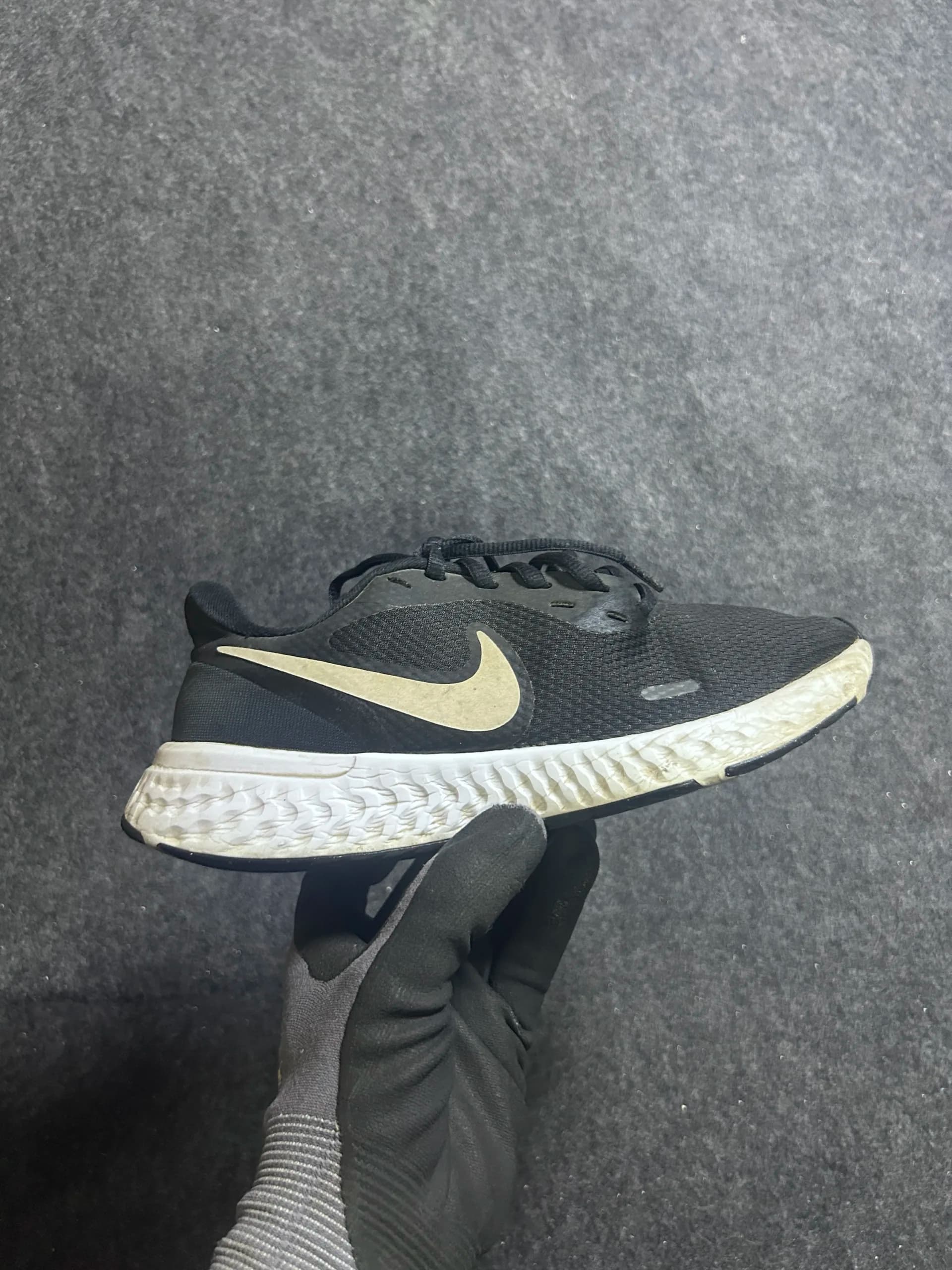 Nike thrift running shoes India back view