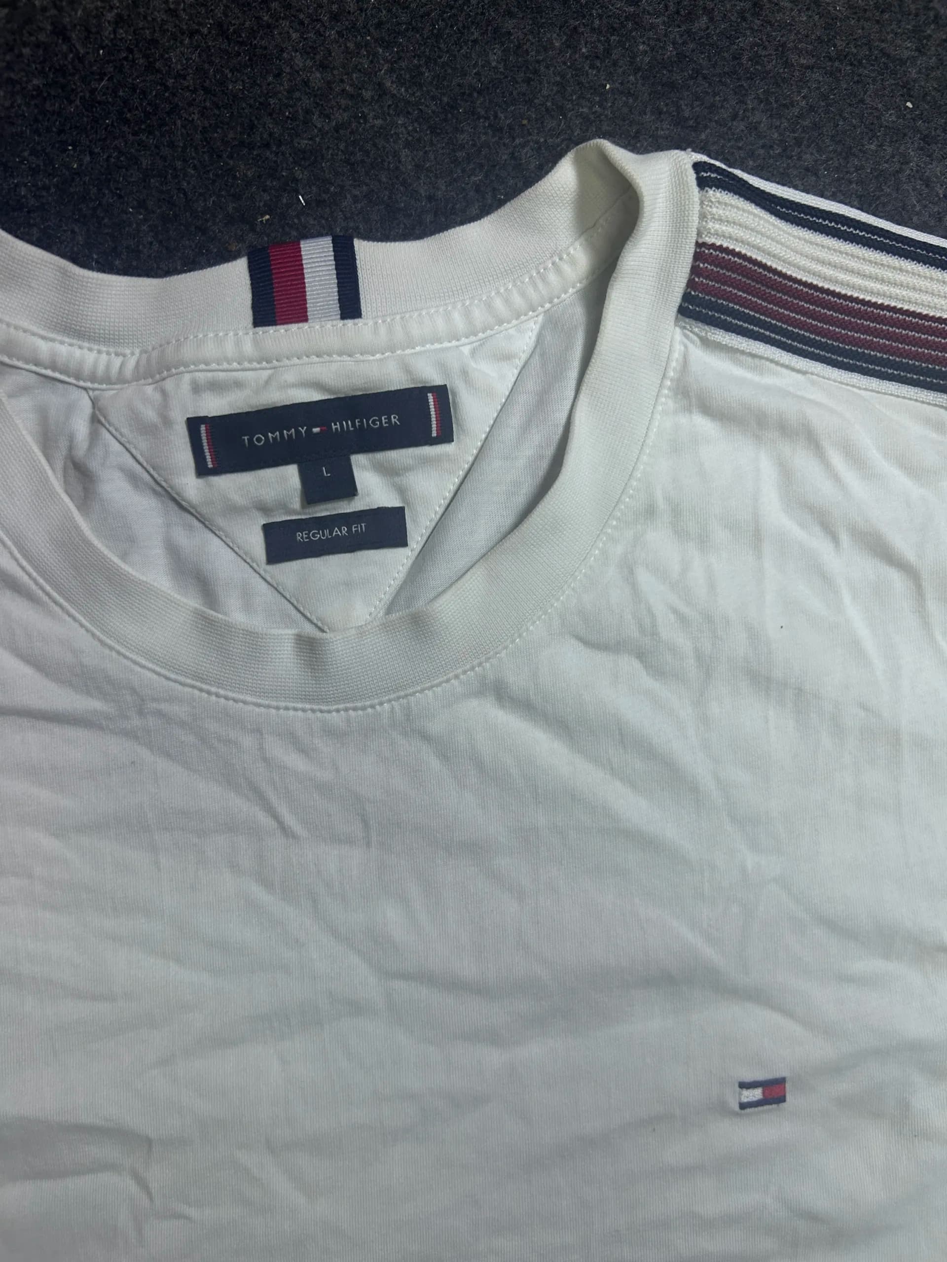 Tommy Hilfiger thrift t-shirt India detail view