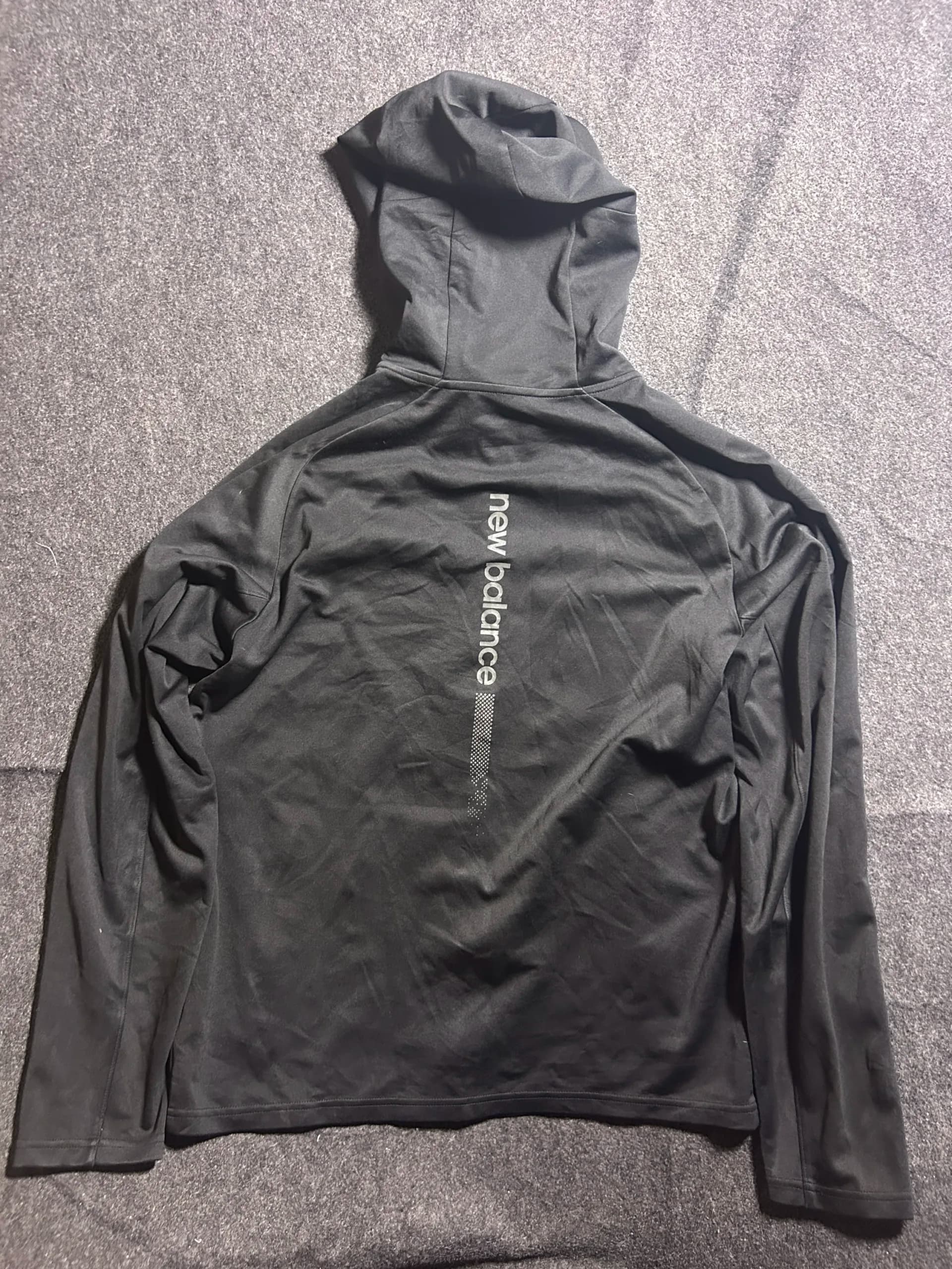 New Balance thrift softshell jacket India detail view
