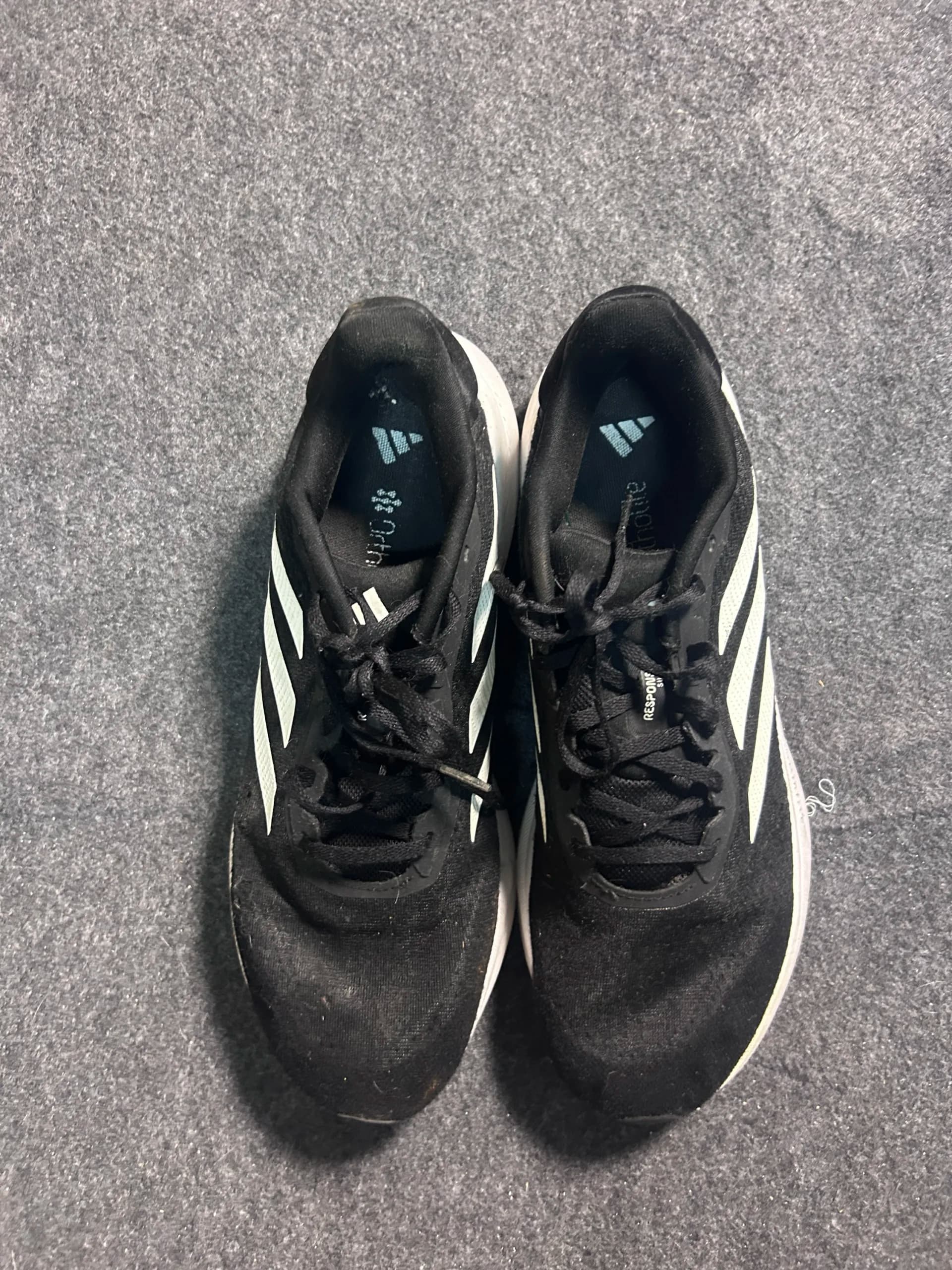 Adidas thrift running shoes India detail view