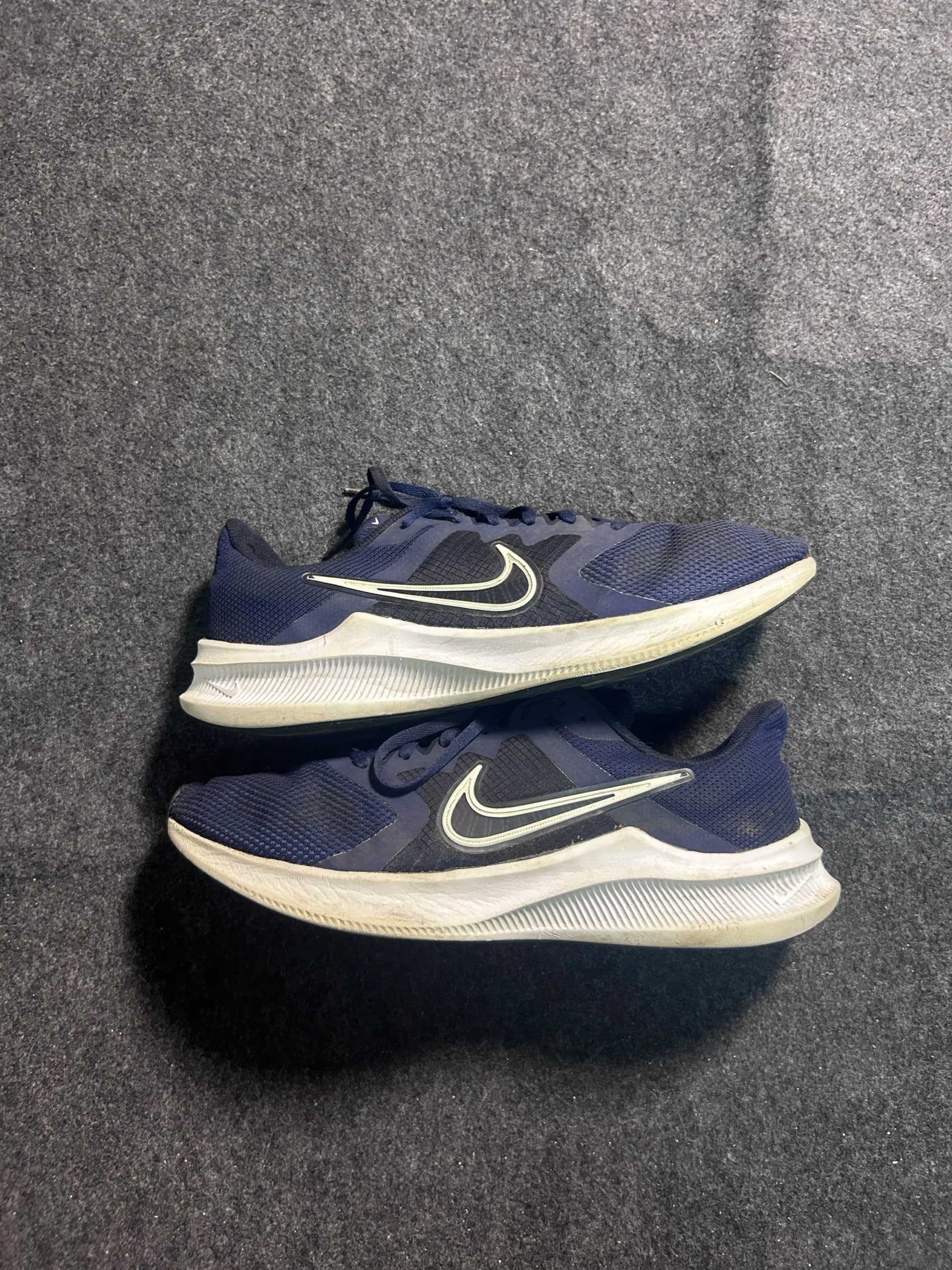 Nike thrift running shoes India