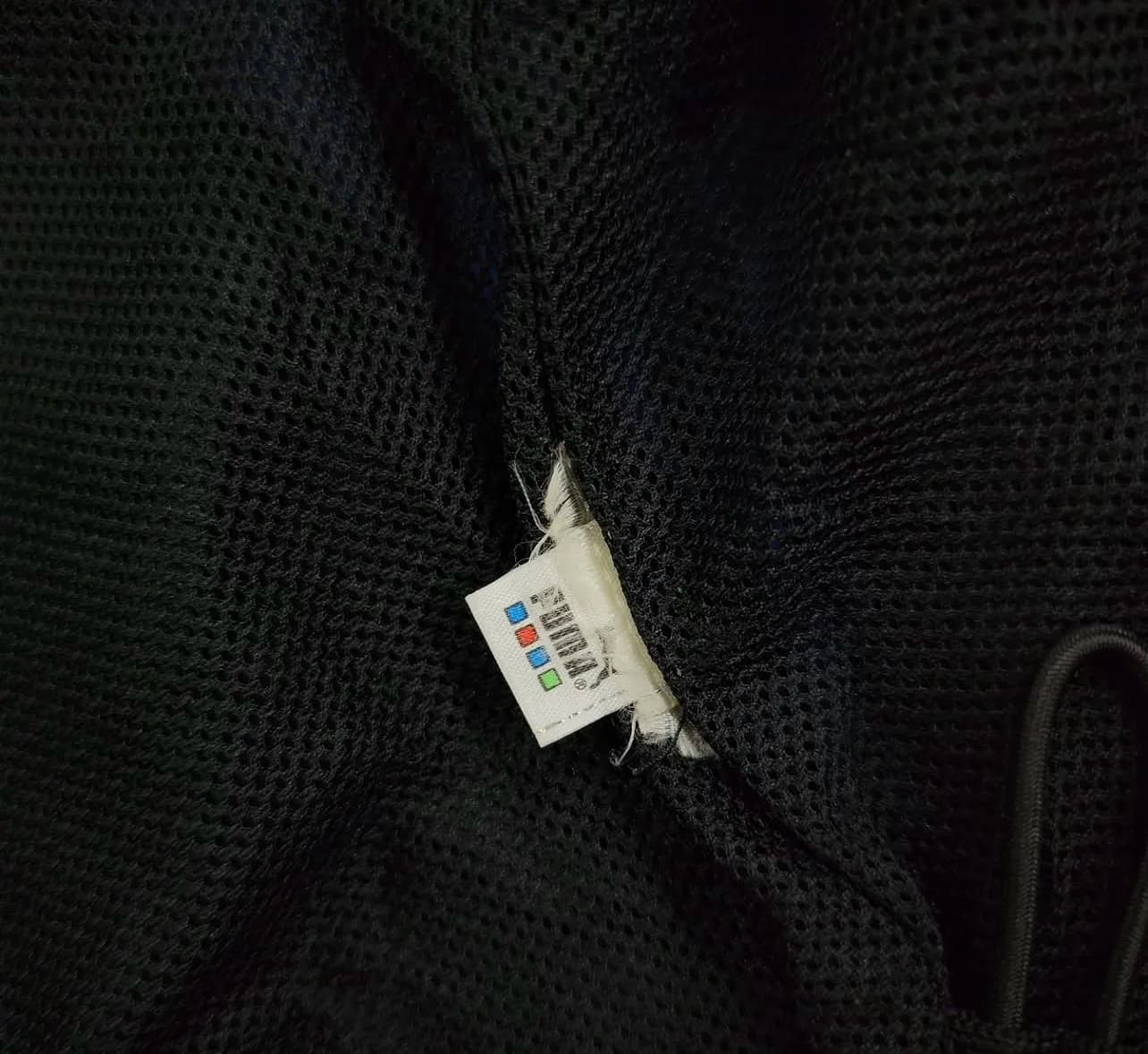 Puma thrift windbreaker jacket India detail view