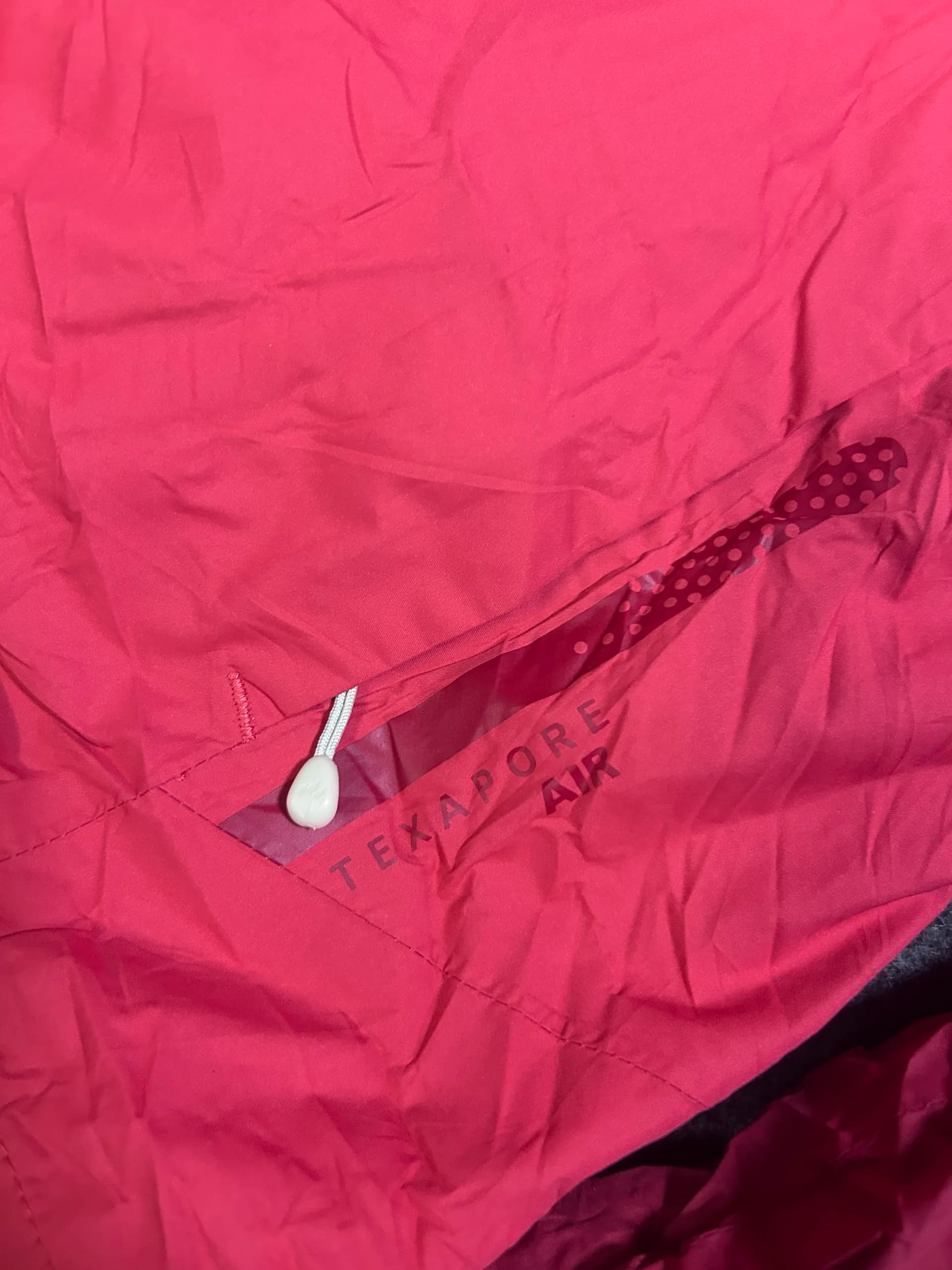 Jack Wolfskin thrift windbreaker jacket India close-up