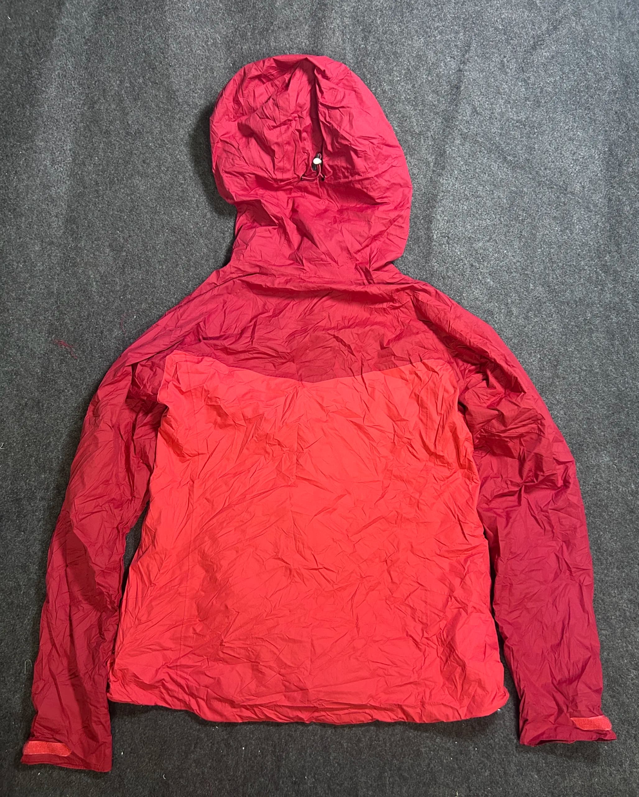 Jack Wolfskin thrift windbreaker jacket India detail view