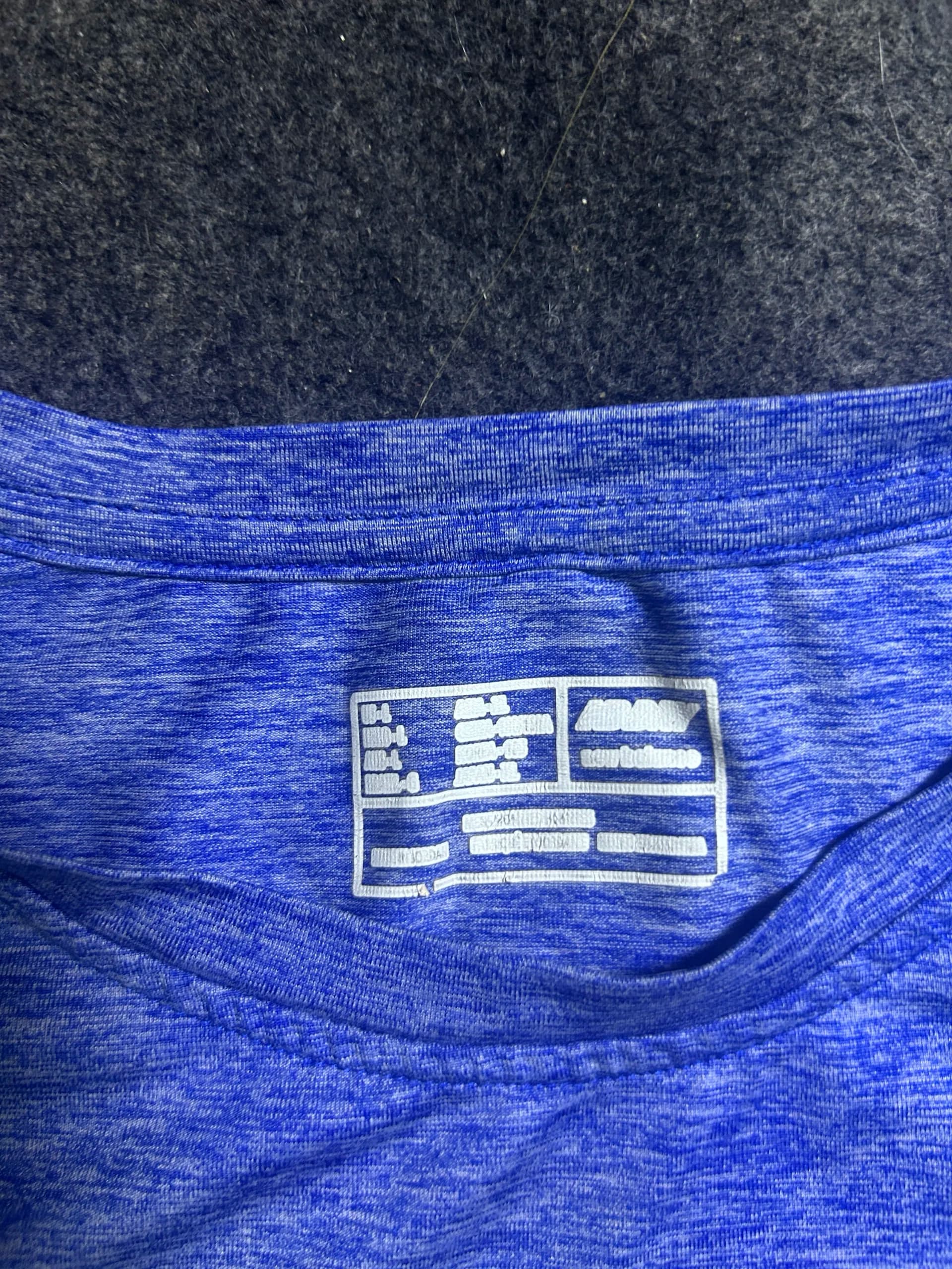 New Balance thrift t-shirt India detail view