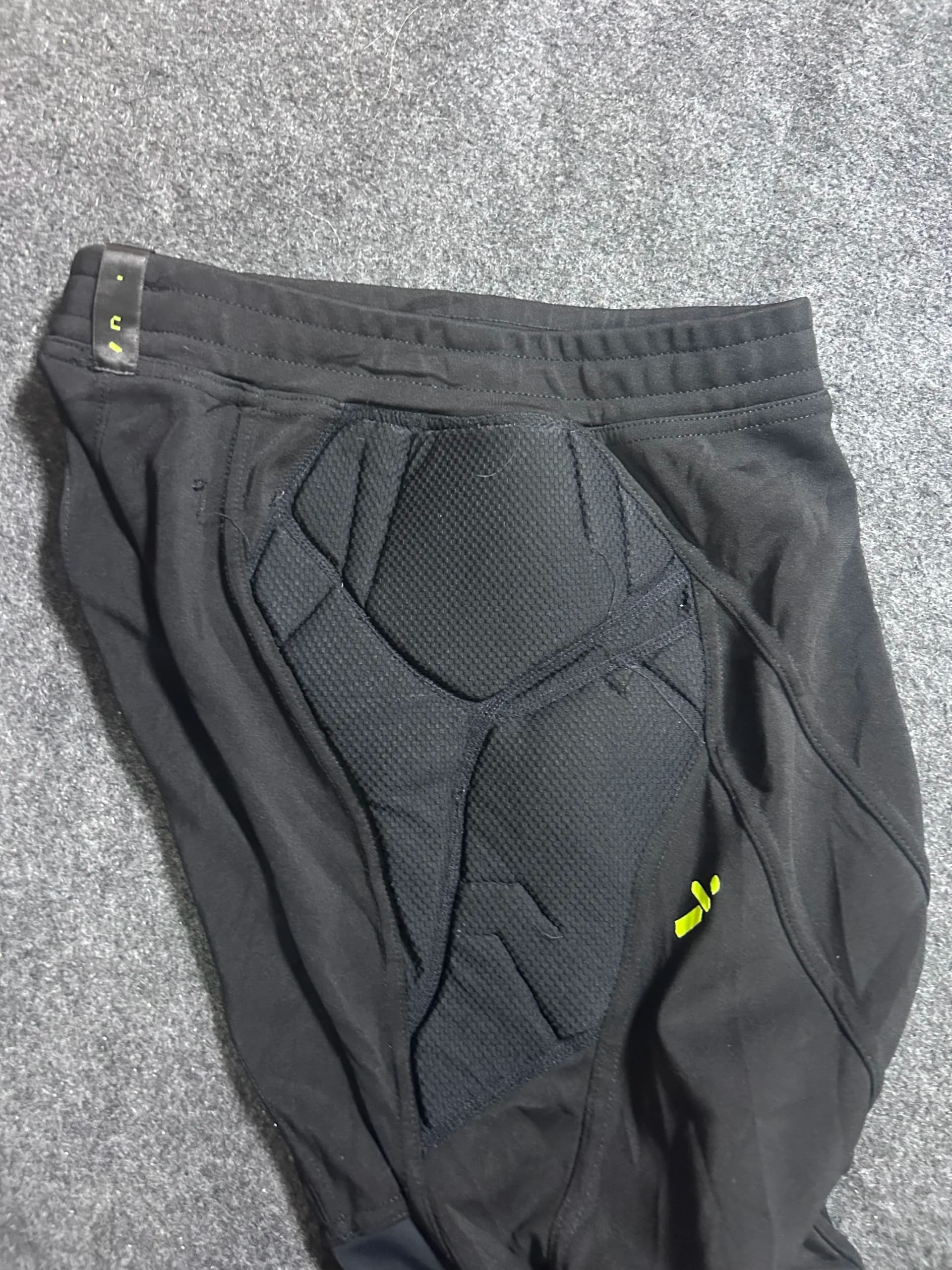 Branded thrift compression wear India detail view