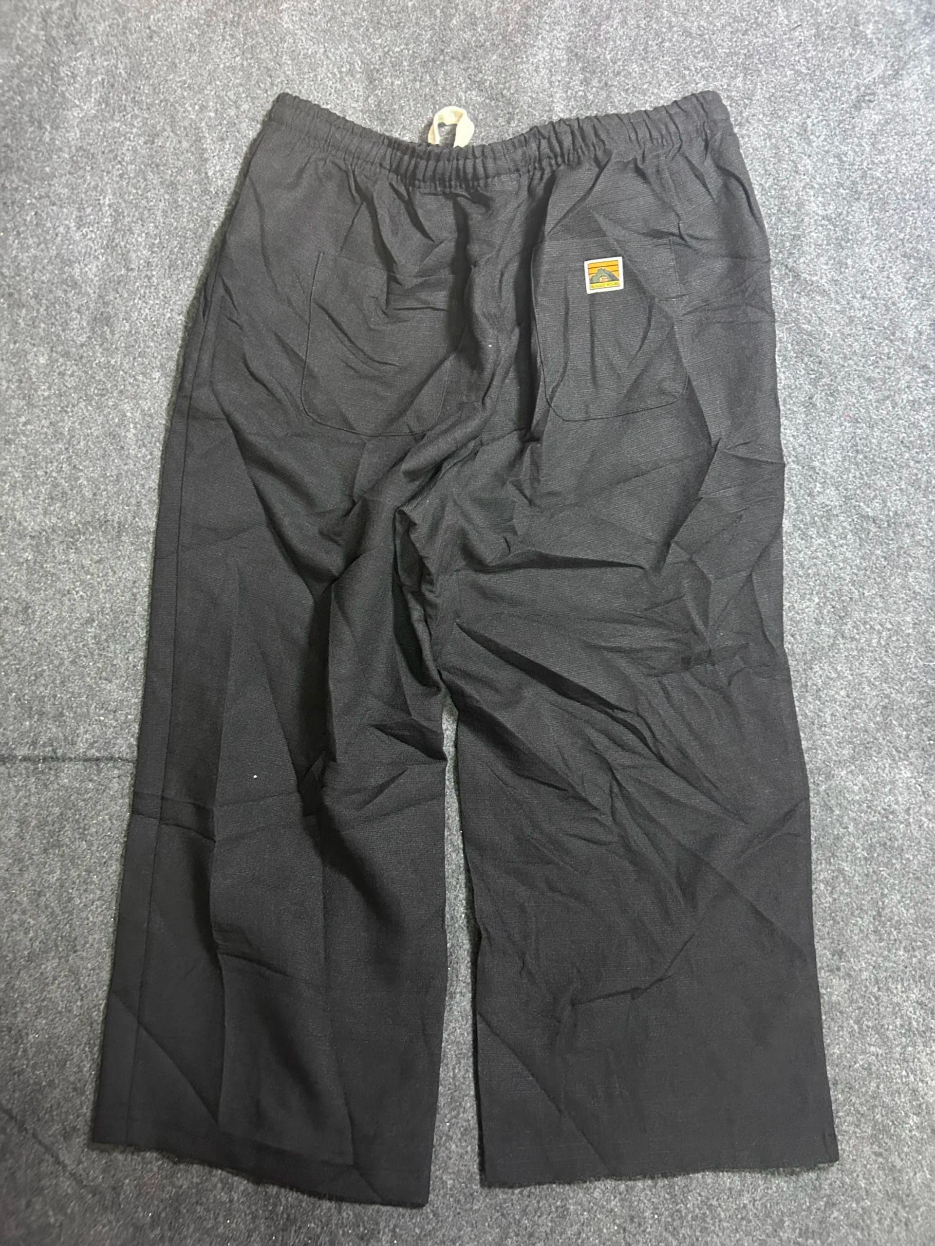 Branded thrift pants India detail view
