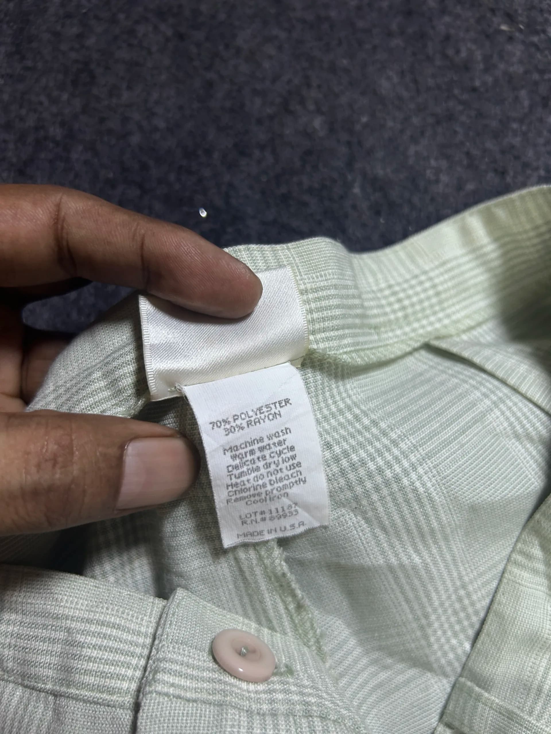 Branded thrift trousers India close-up