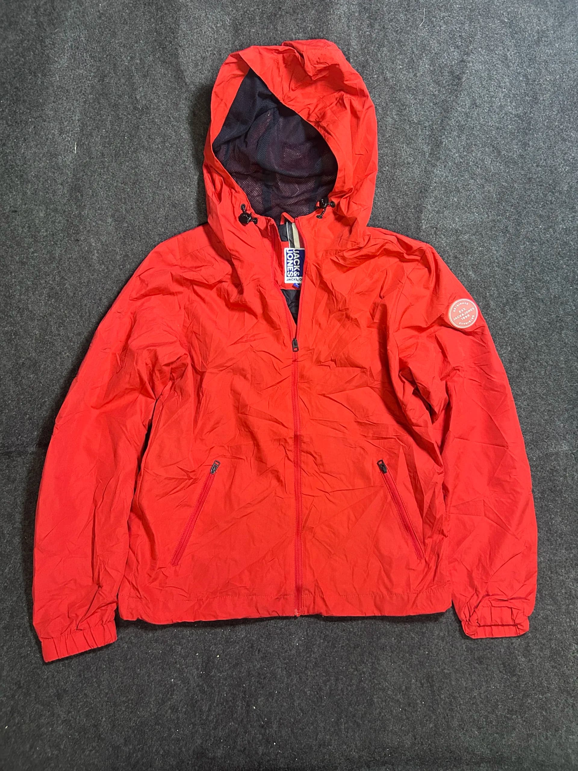 Branded thrift windbreaker jacket India