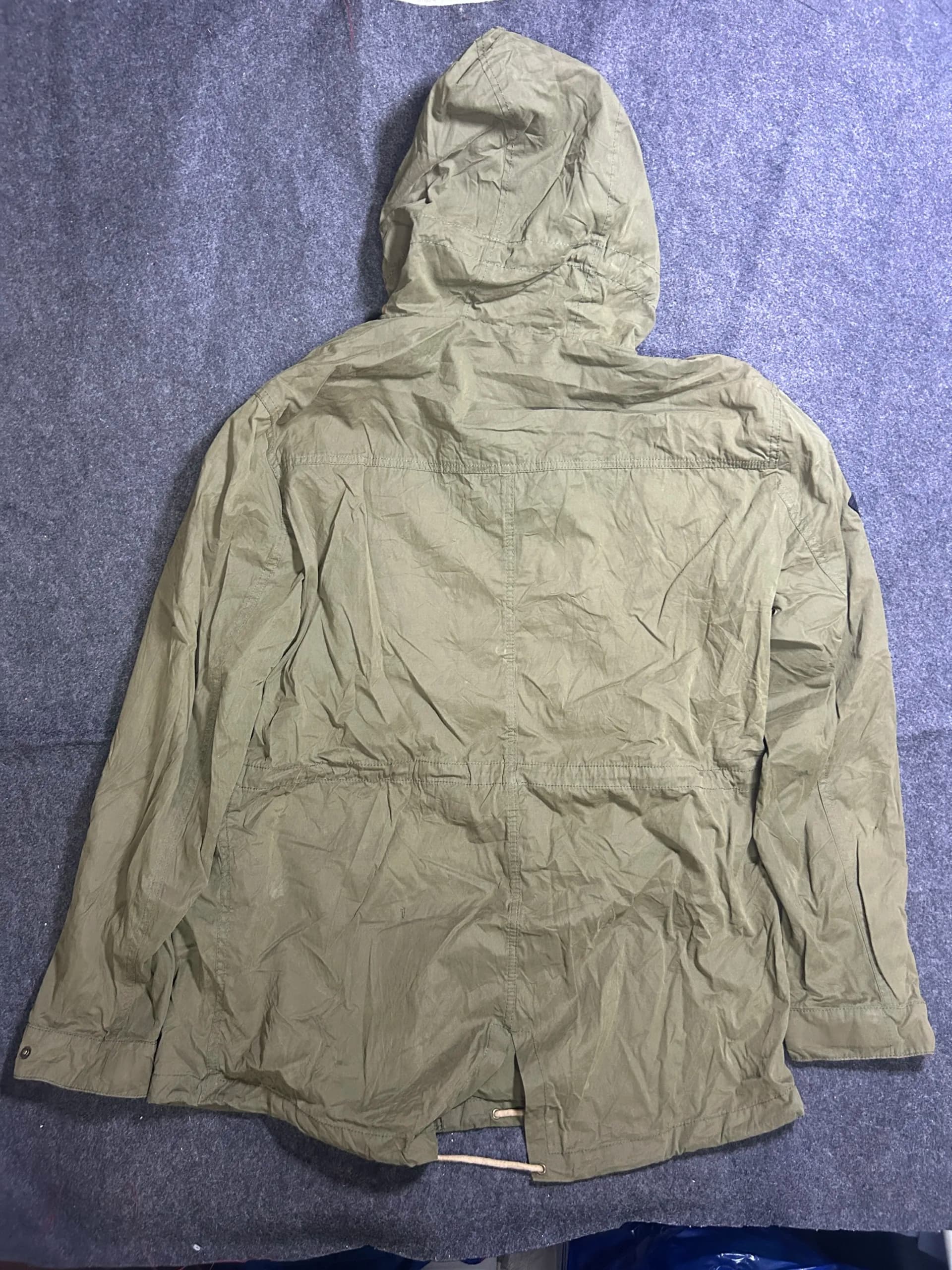 Branded thrift jacket India detail view