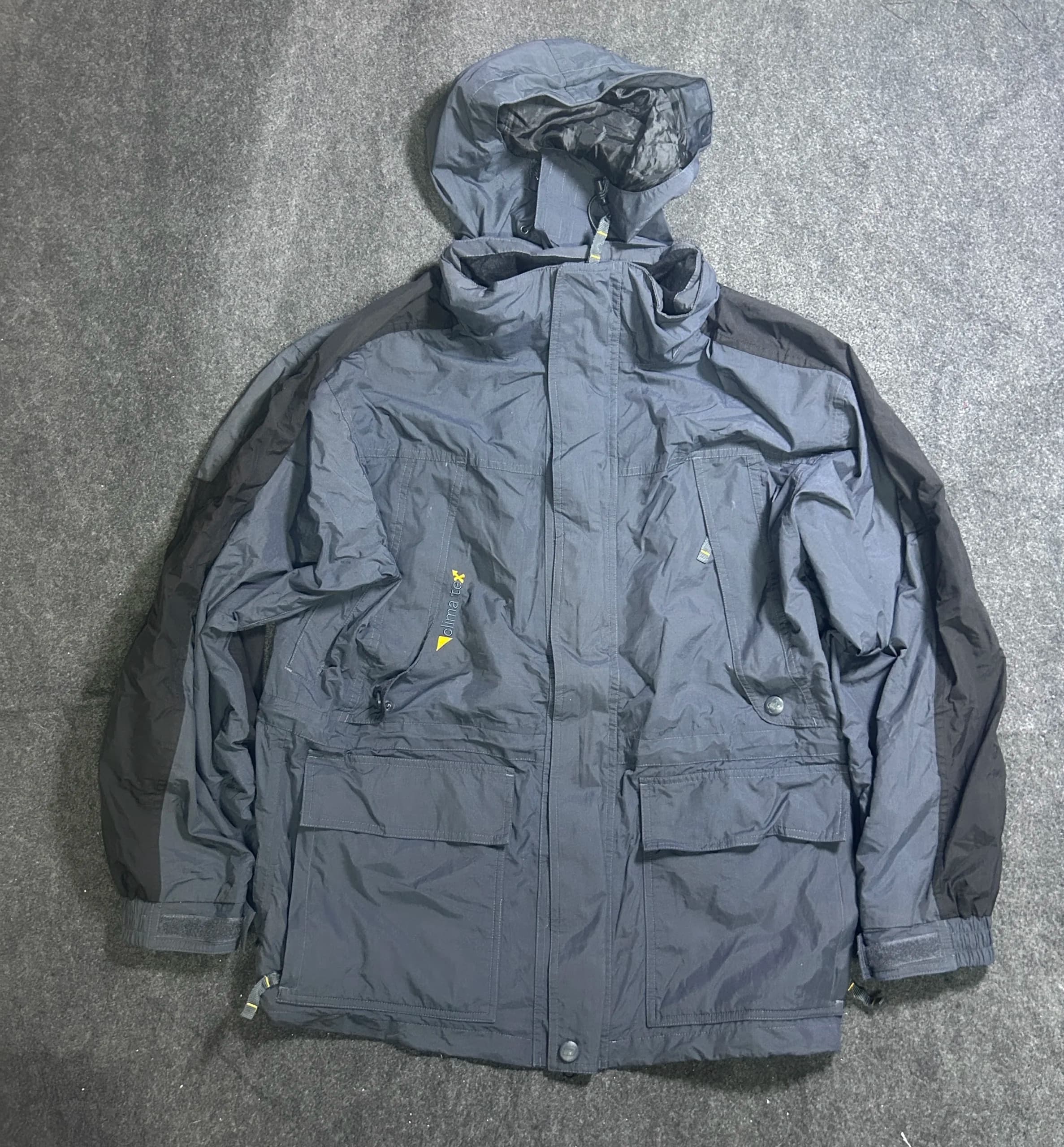 Branded thrift jacket India