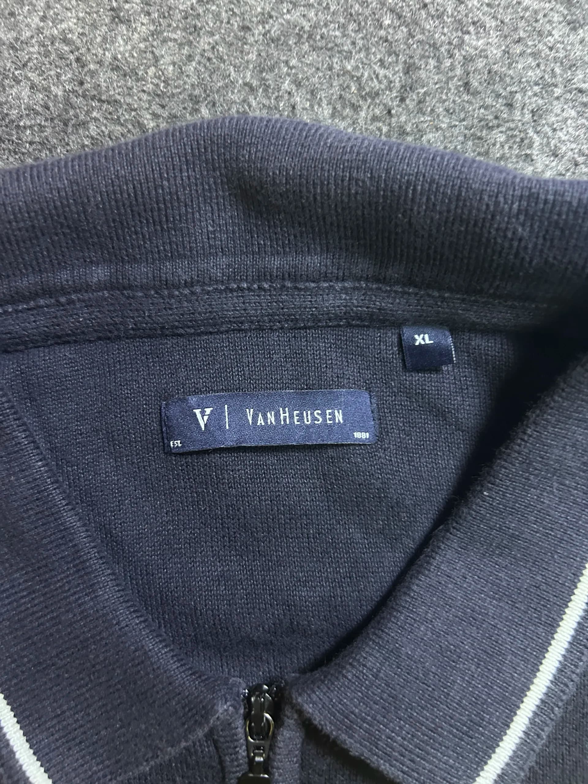 Branded thrift polo shirt India detail view