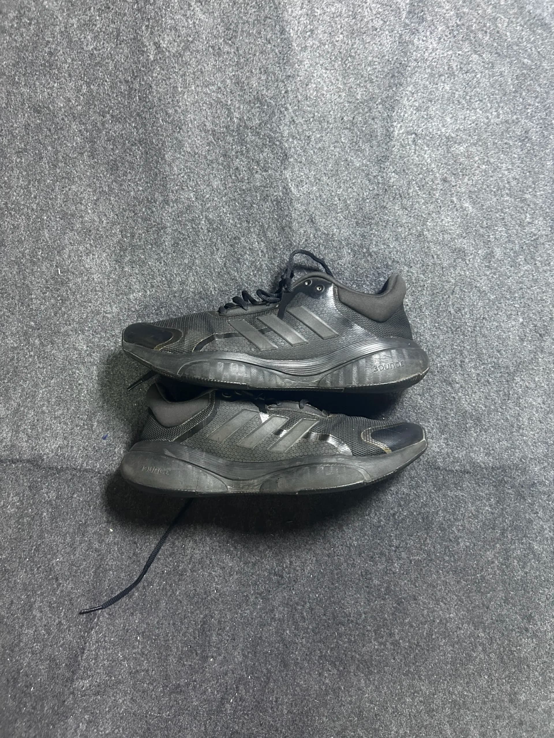Adidas thrift running shoes India
