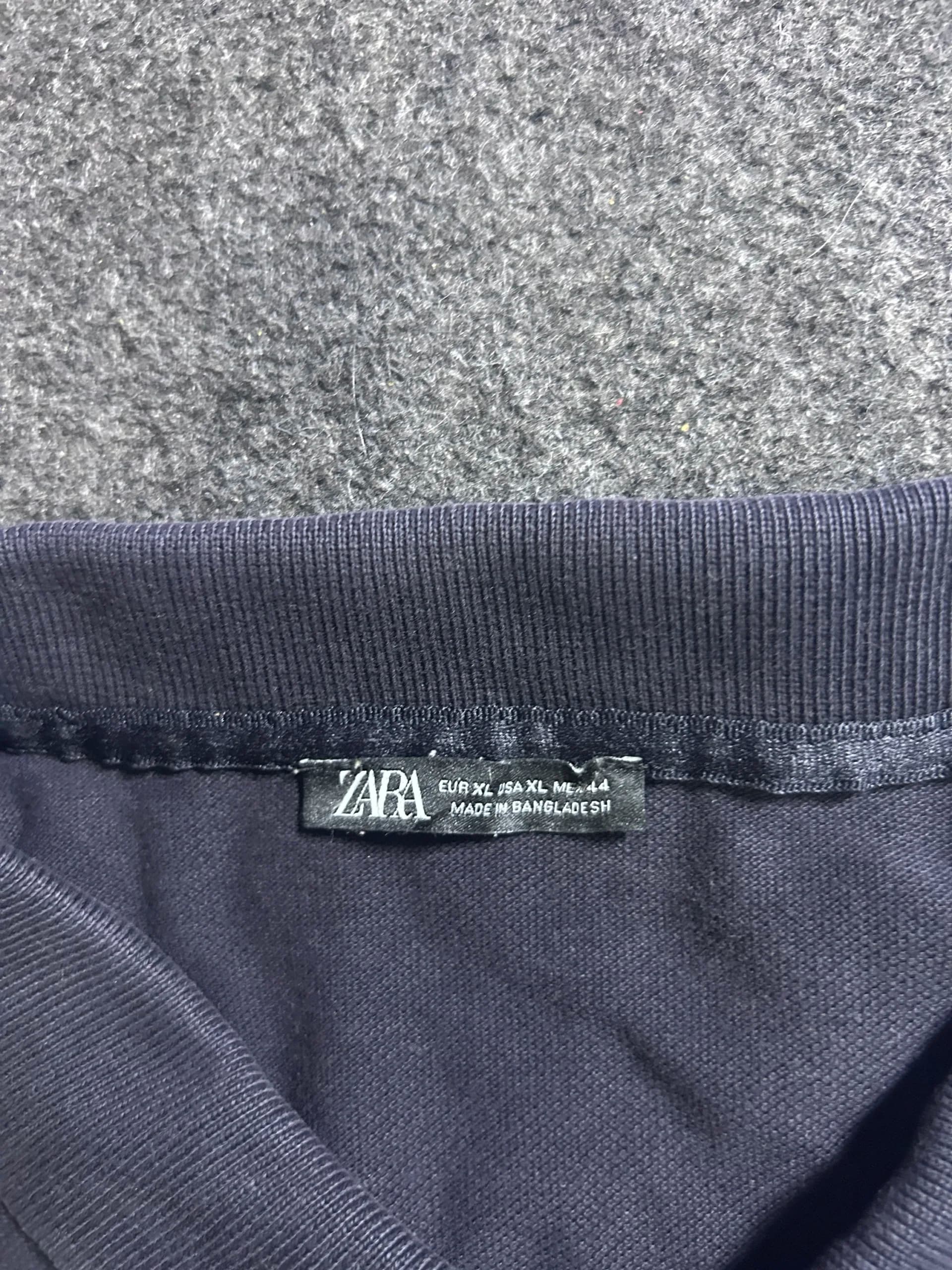 Zara thrift polo shirt India detail view