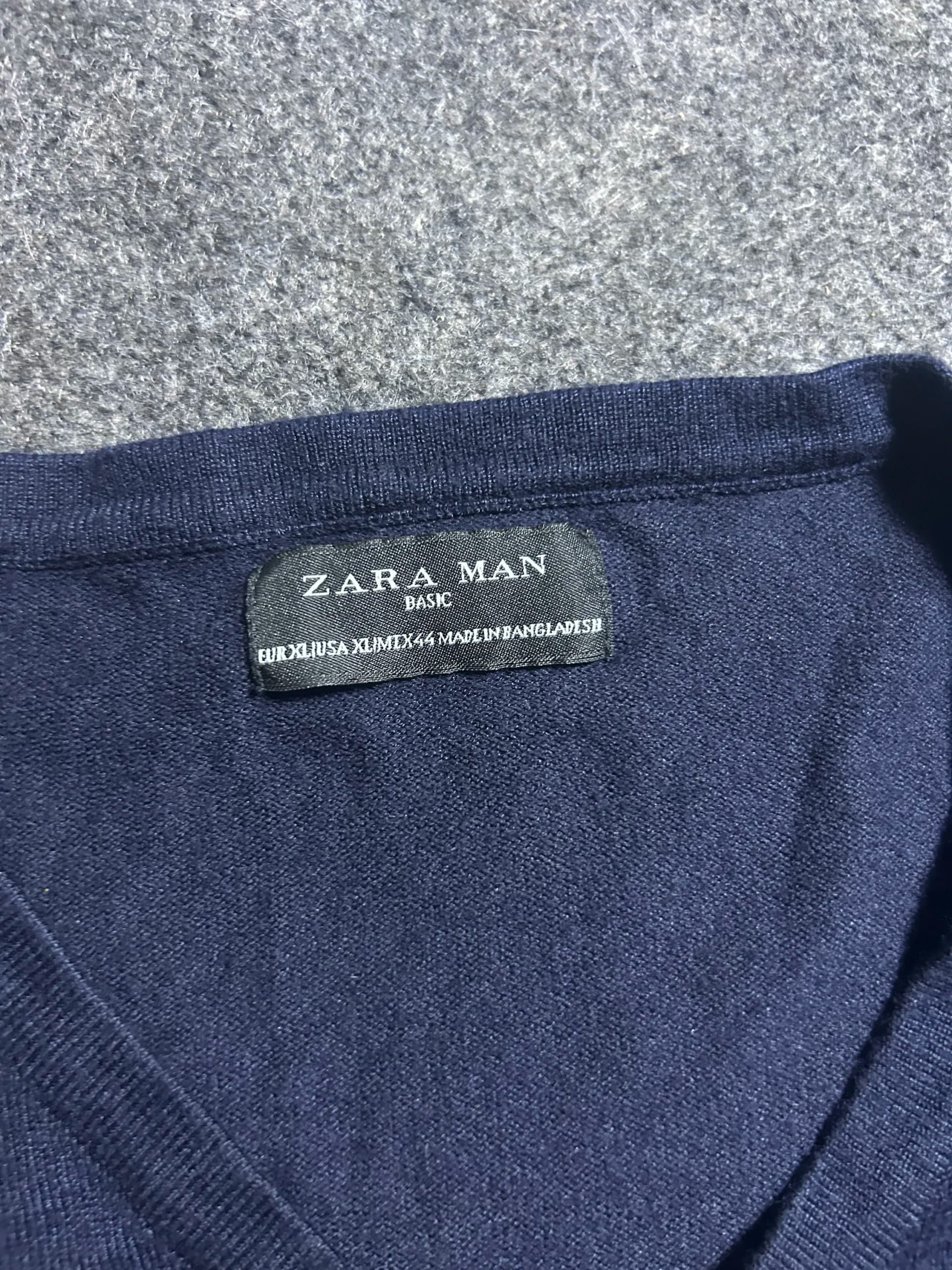 Zara thrift t-shirt India detail view