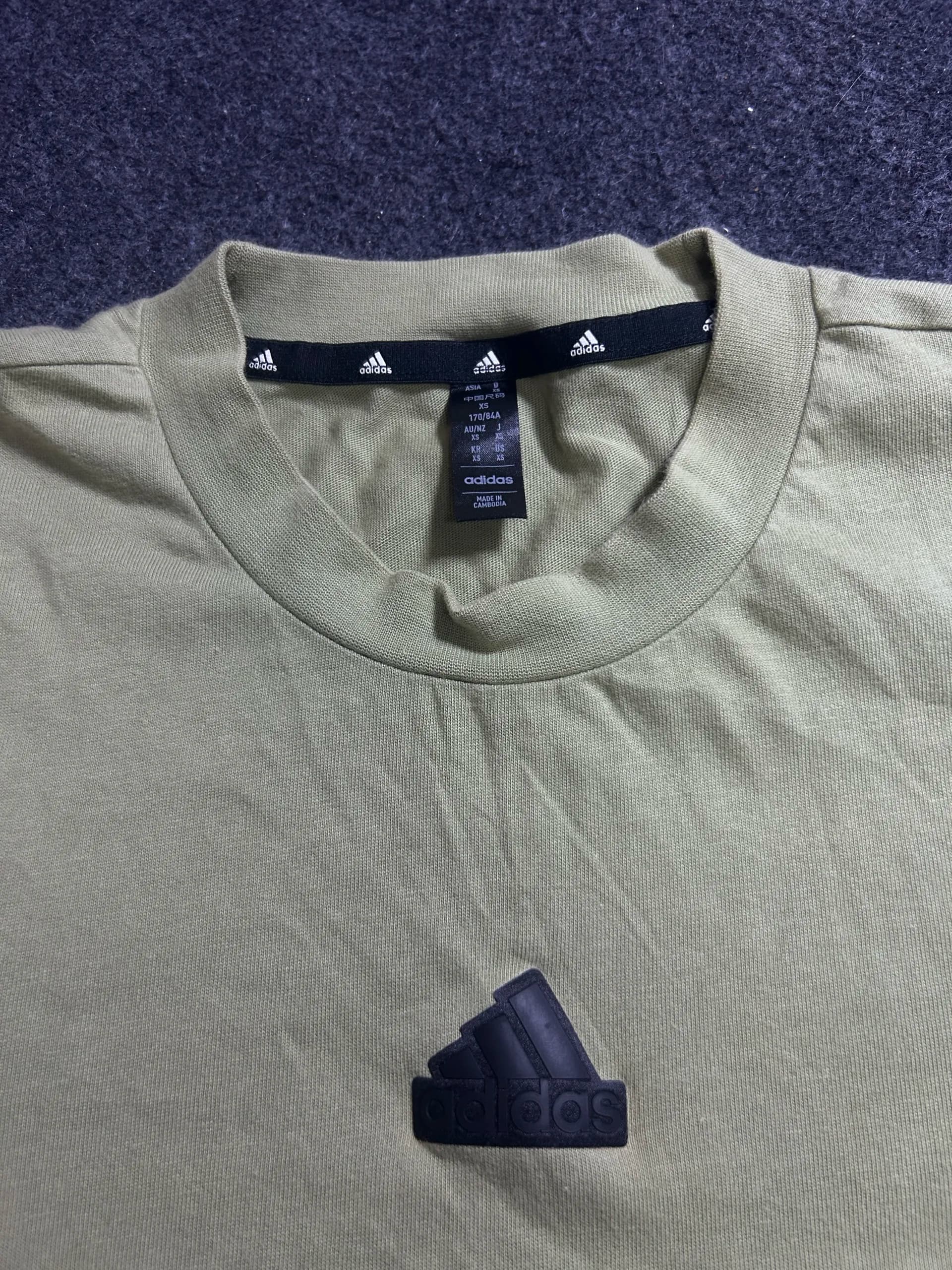 Adidas thrift t-shirt India back view