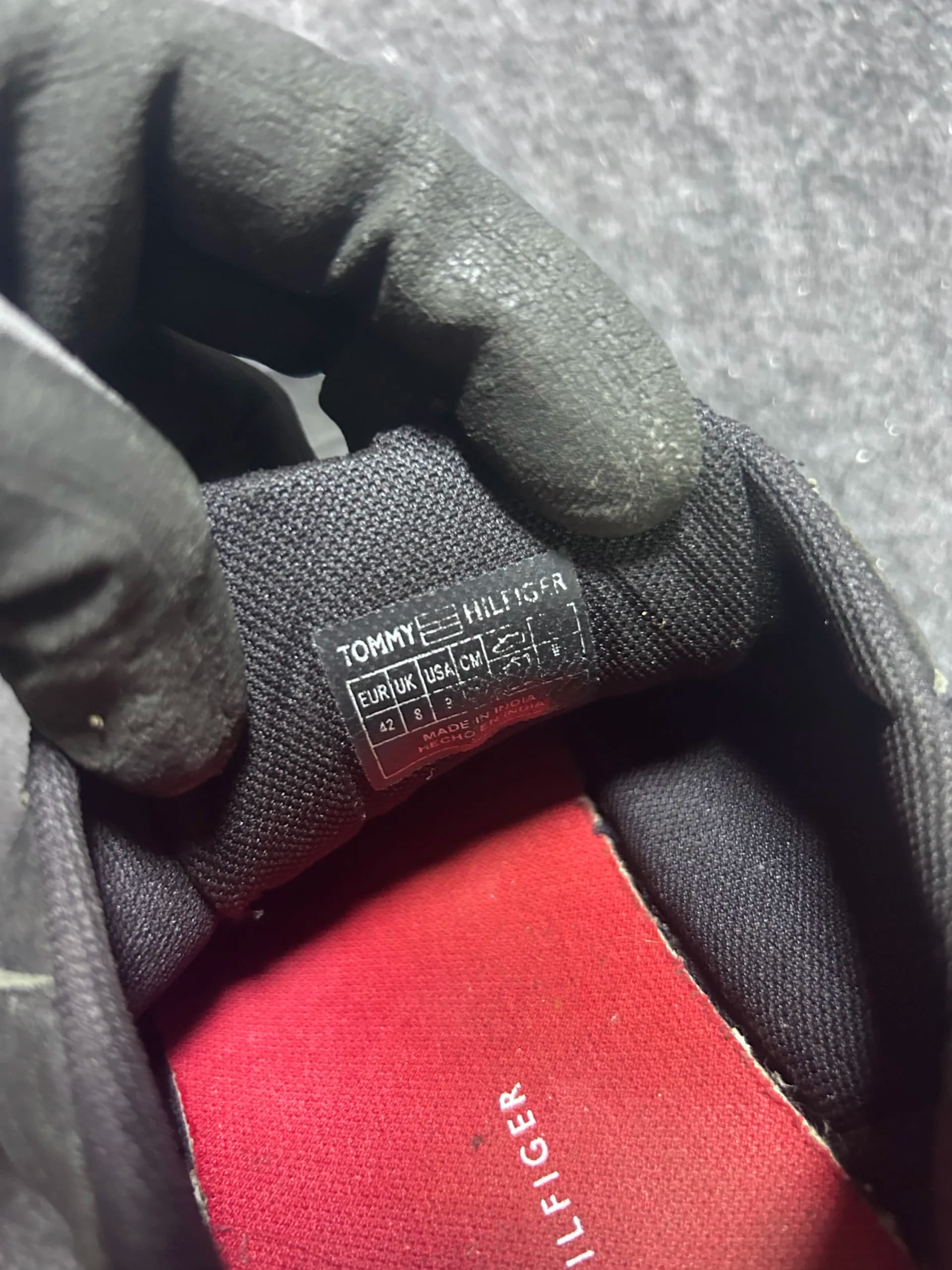 Tommy Hilfiger thrift sneakers India close-up