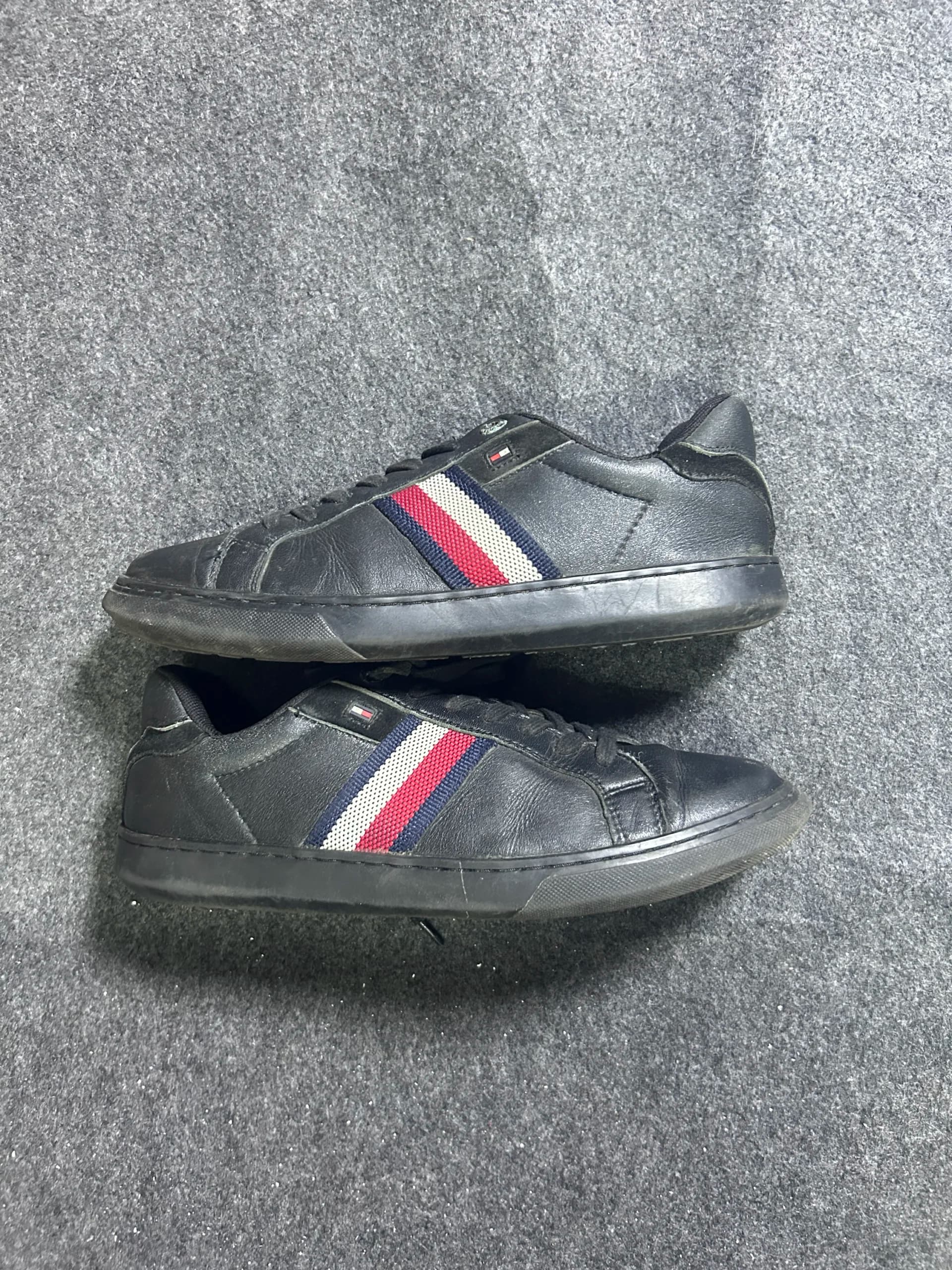Tommy Hilfiger thrift sneakers India