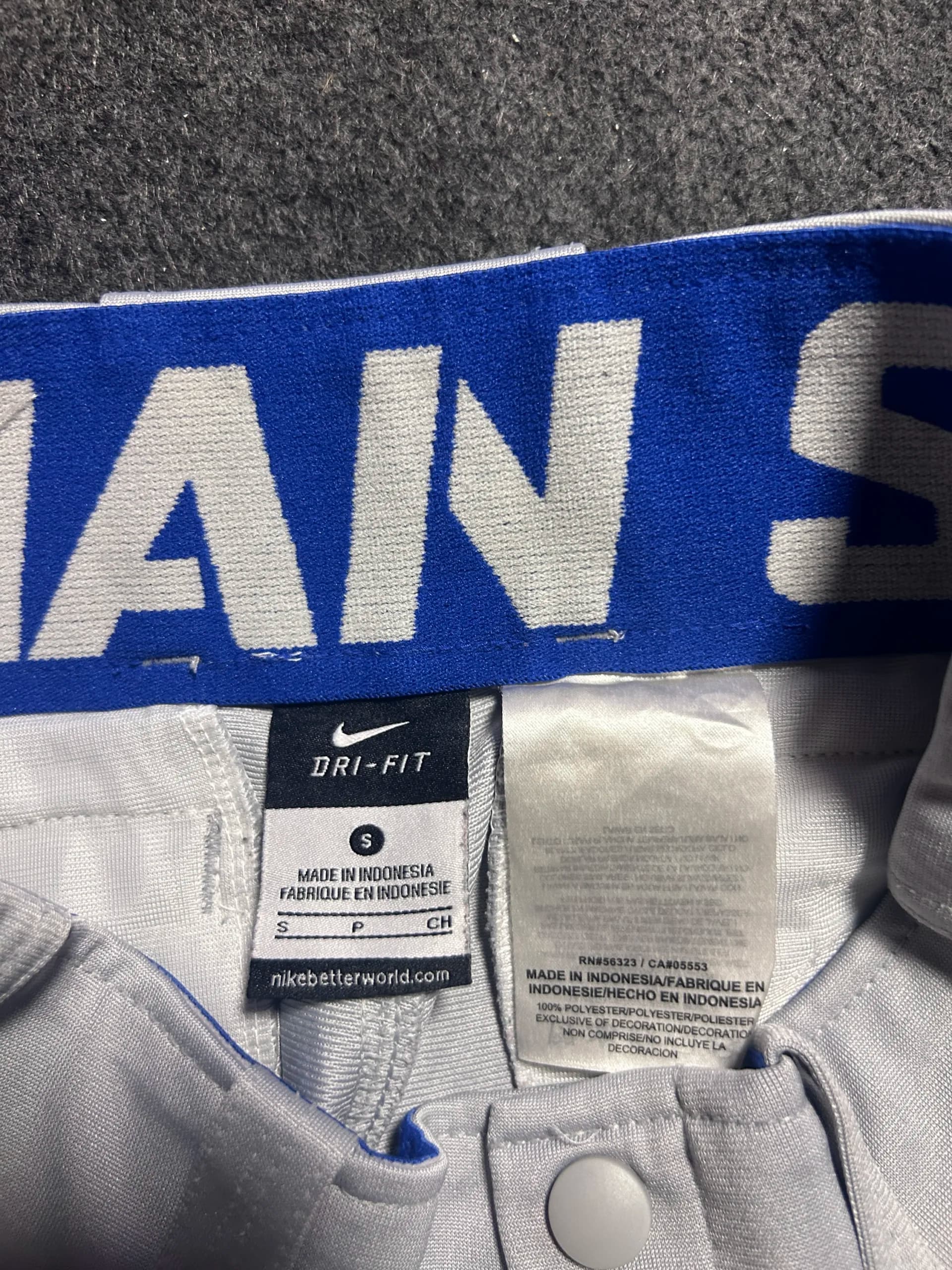 Nike Dri-FIT thrift shorts India detail view