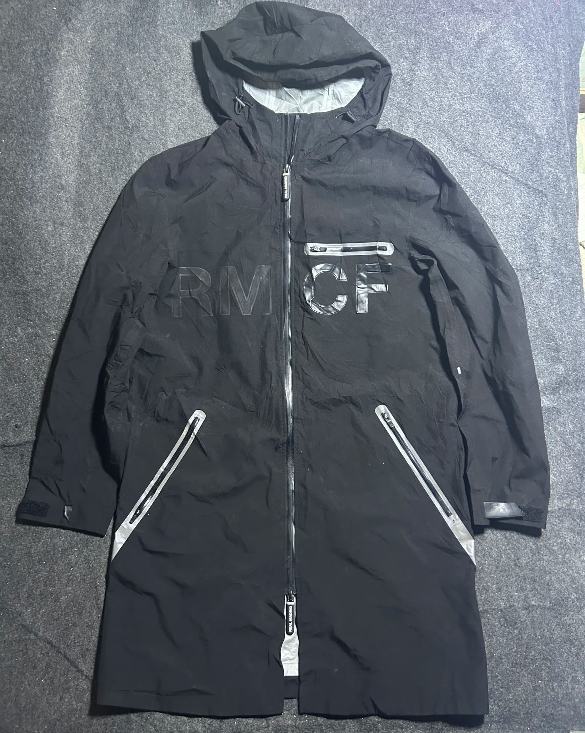 Branded thrift windbreaker jacket India