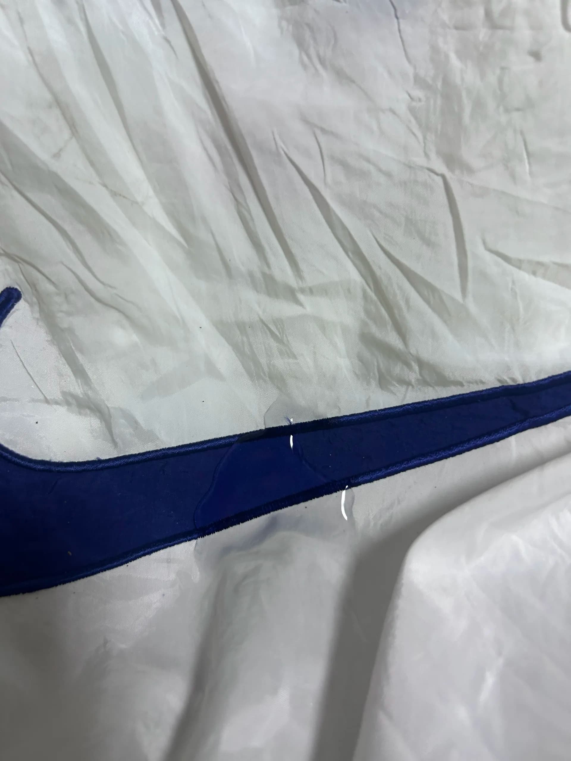 Nike thrift windbreaker jacket India detail view