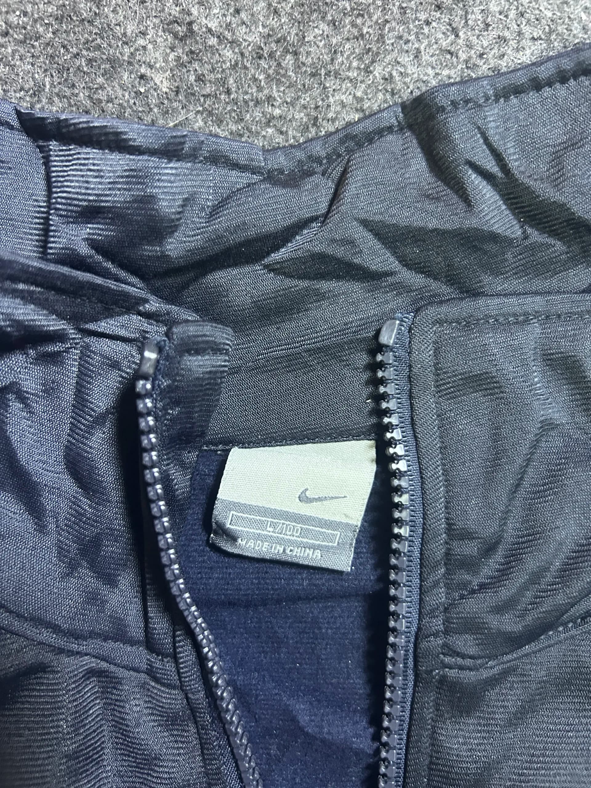 Nike thrift track jacket India detail view